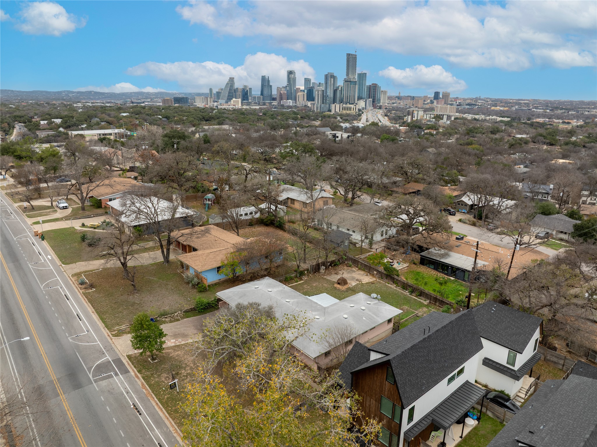 1710 Woodland Ave — photo