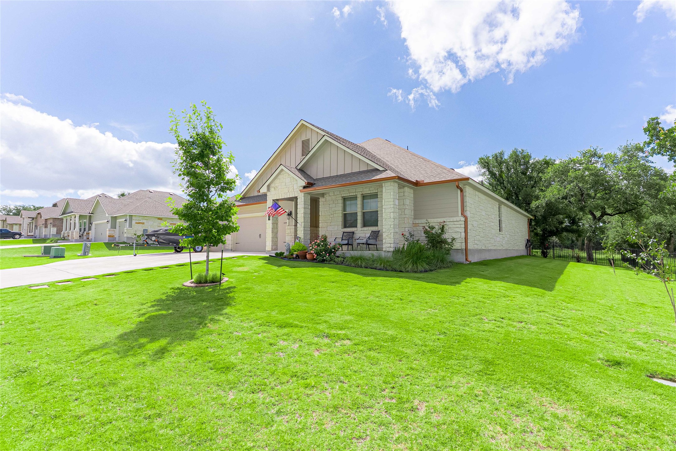 176 Tom Kite Dr — photo