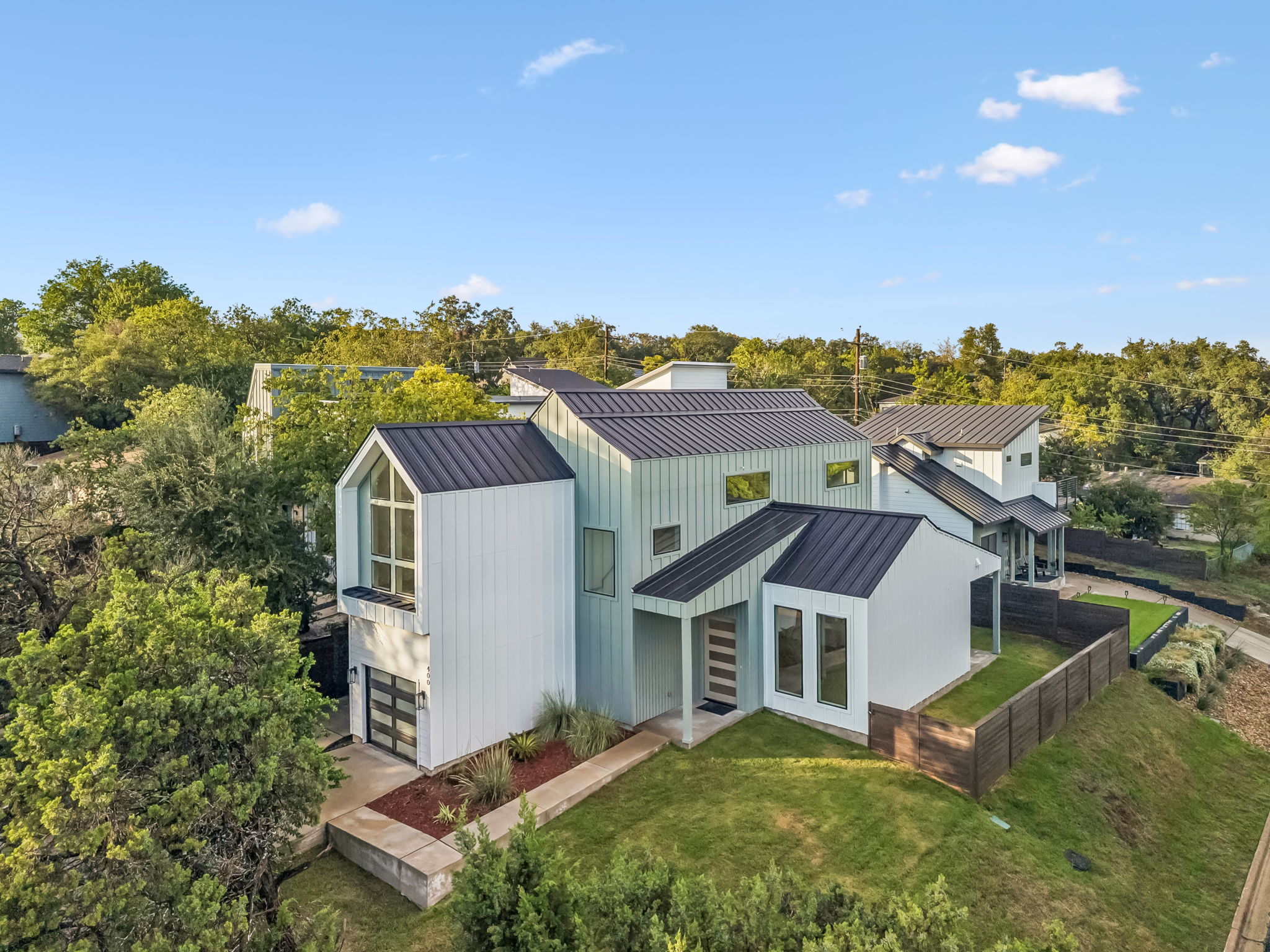 400 Post Road Dr Unit 1 — photo