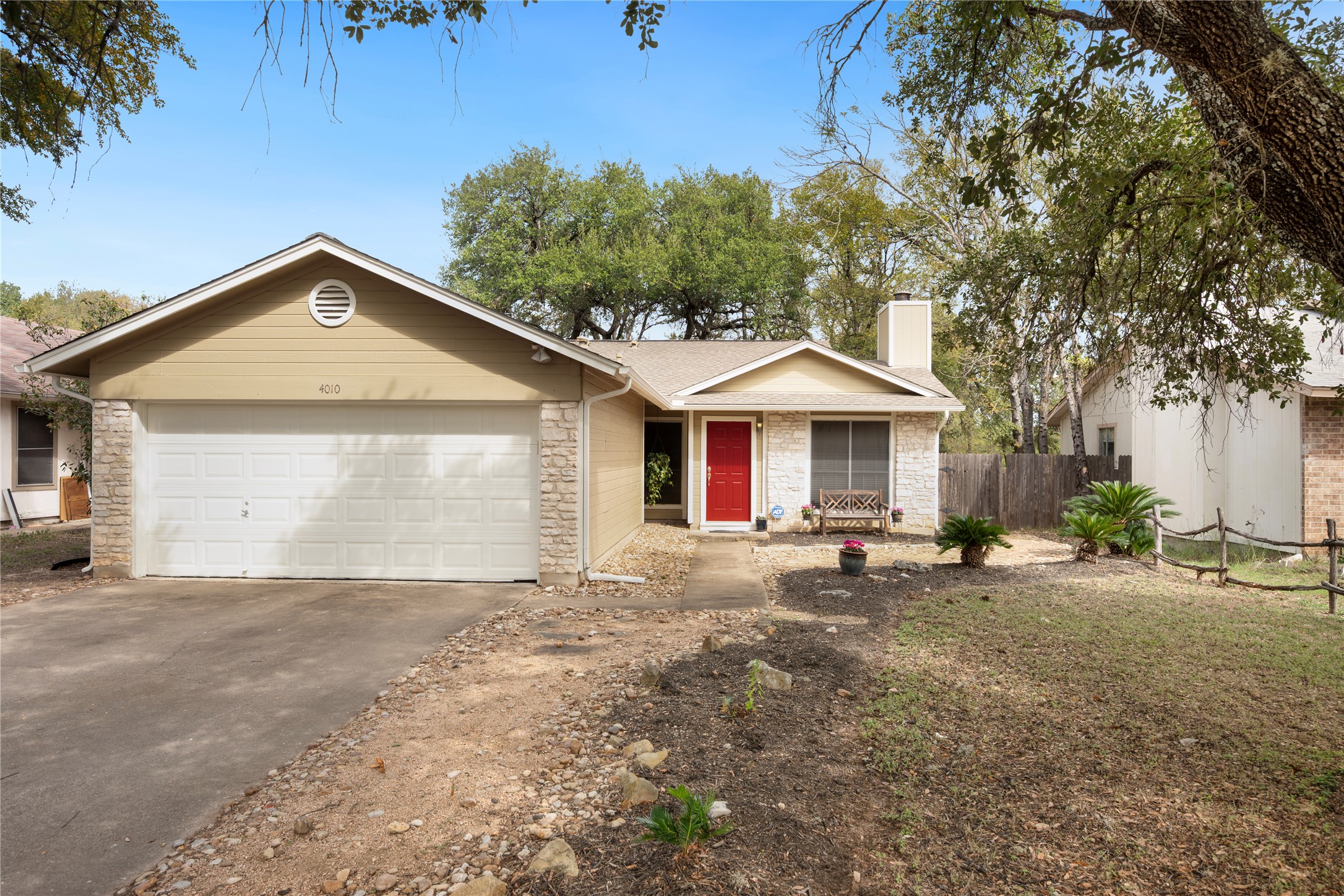 4010 Alexandria Dr — photo