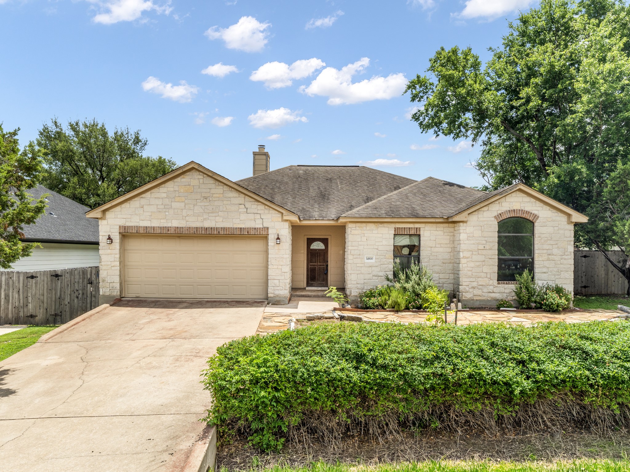 14900 Longbranch Dr — photo
