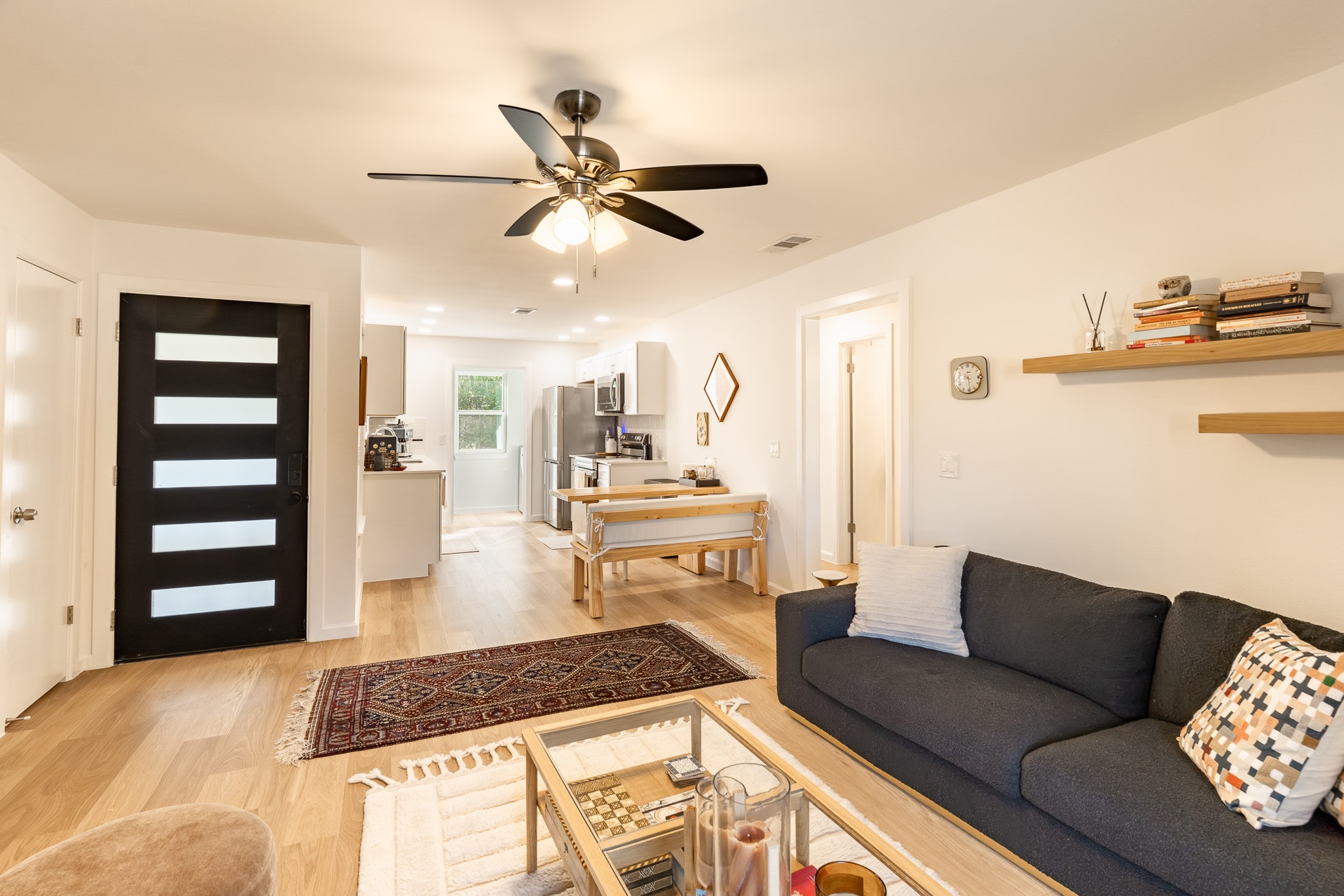 903 Romeria Dr 203 — photo