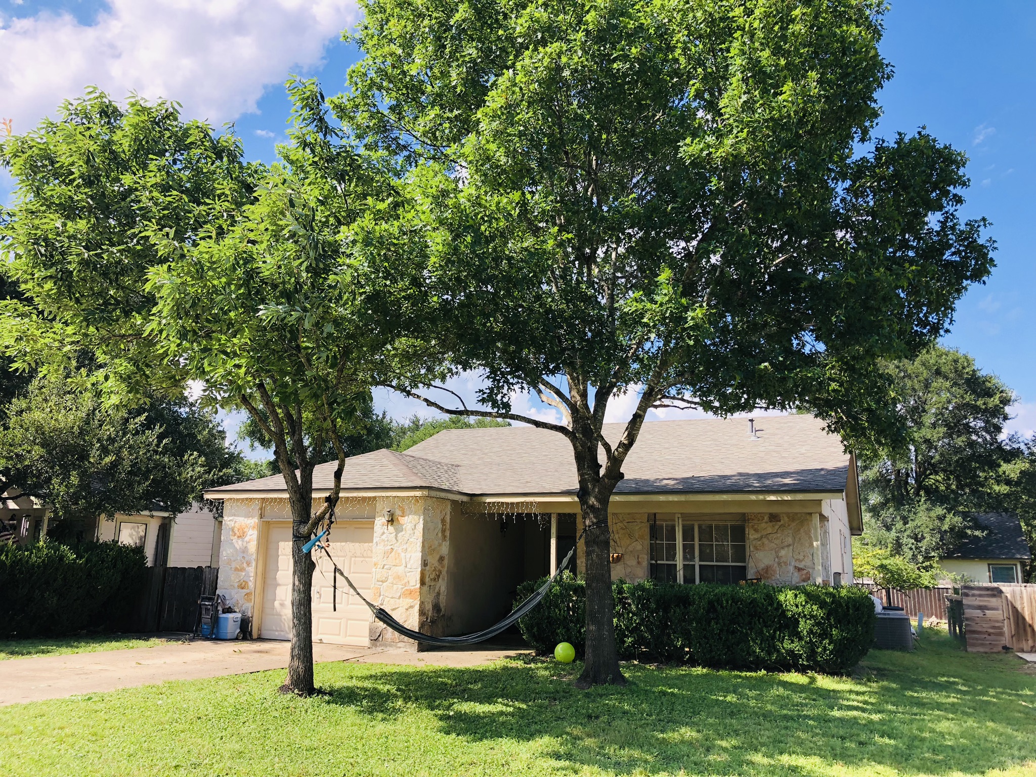 8 Happy Hollow Ct — photo