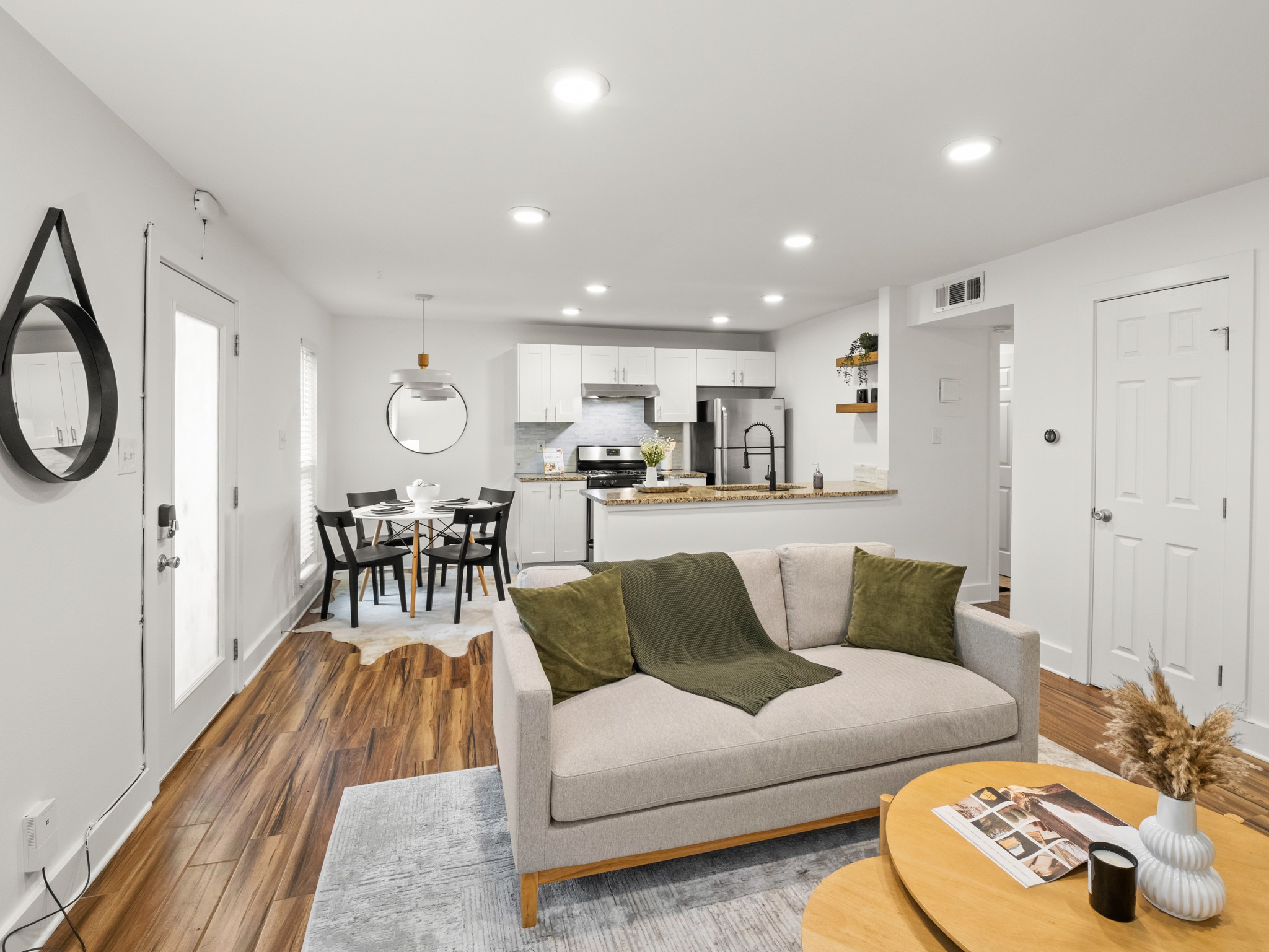 5820 Berkman Dr 110 — photo