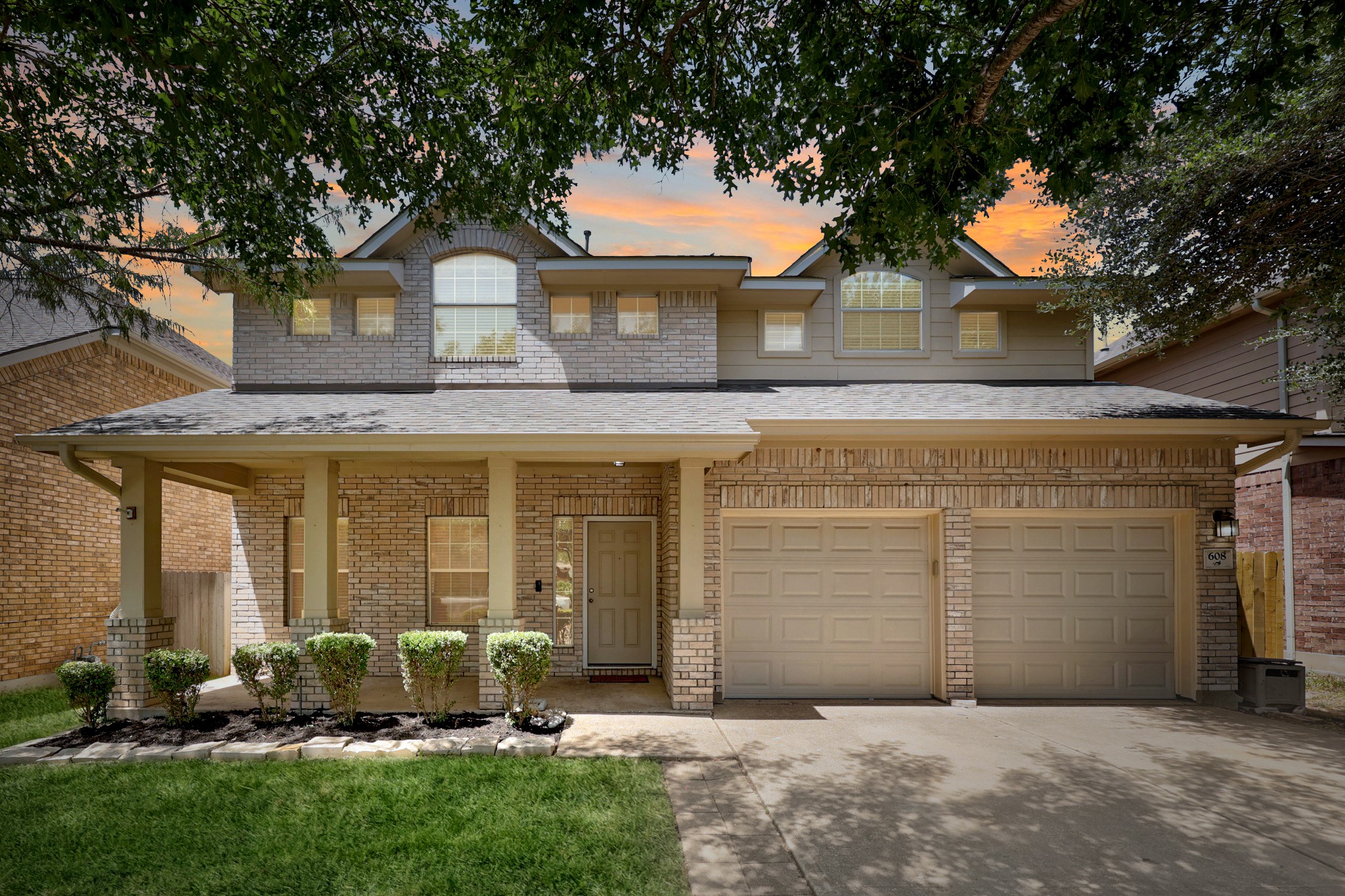 608 Spanish Oak Ter — photo