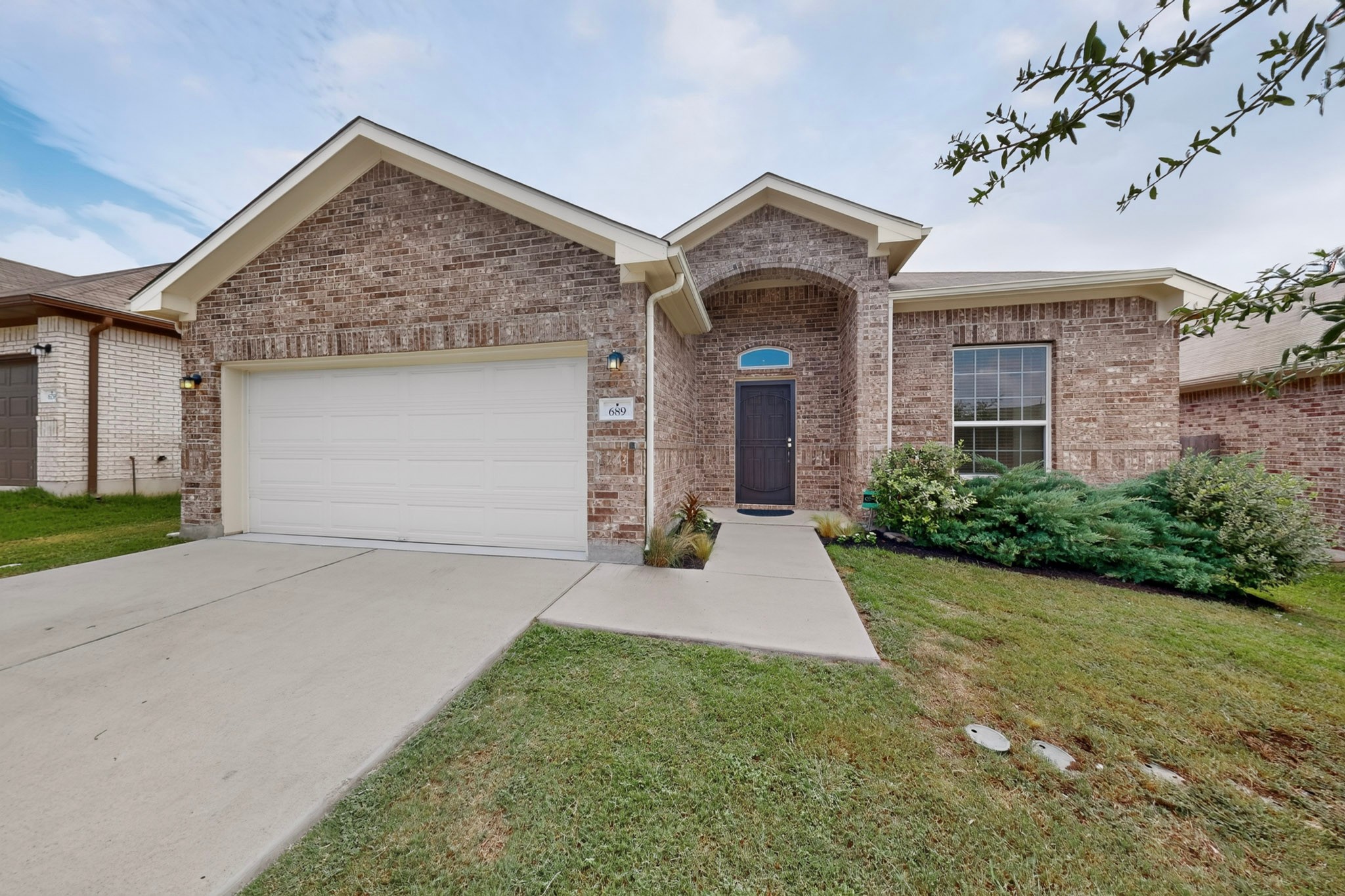 689 Leadtree Loop, Buda, TX 78610 — photo 2