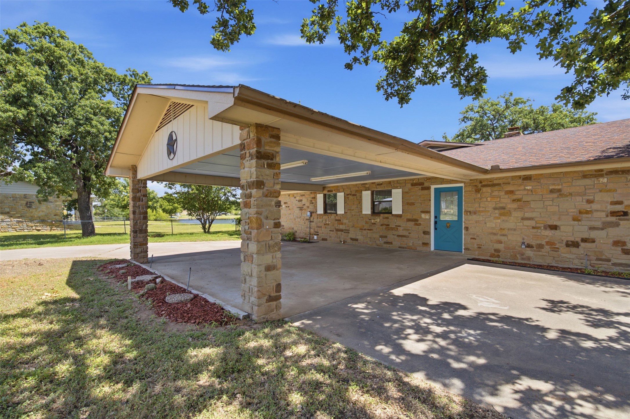 508 Pebble Dr — photo
