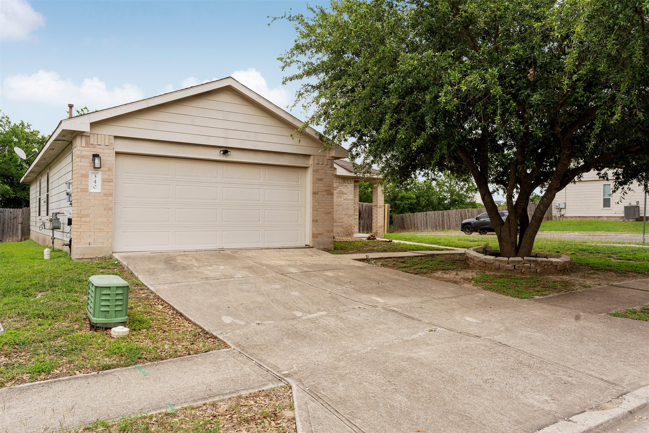 340 Feathergrass Dr — photo
