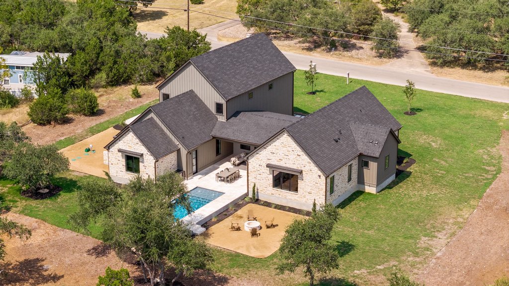 9207 Zyle Rd — photo