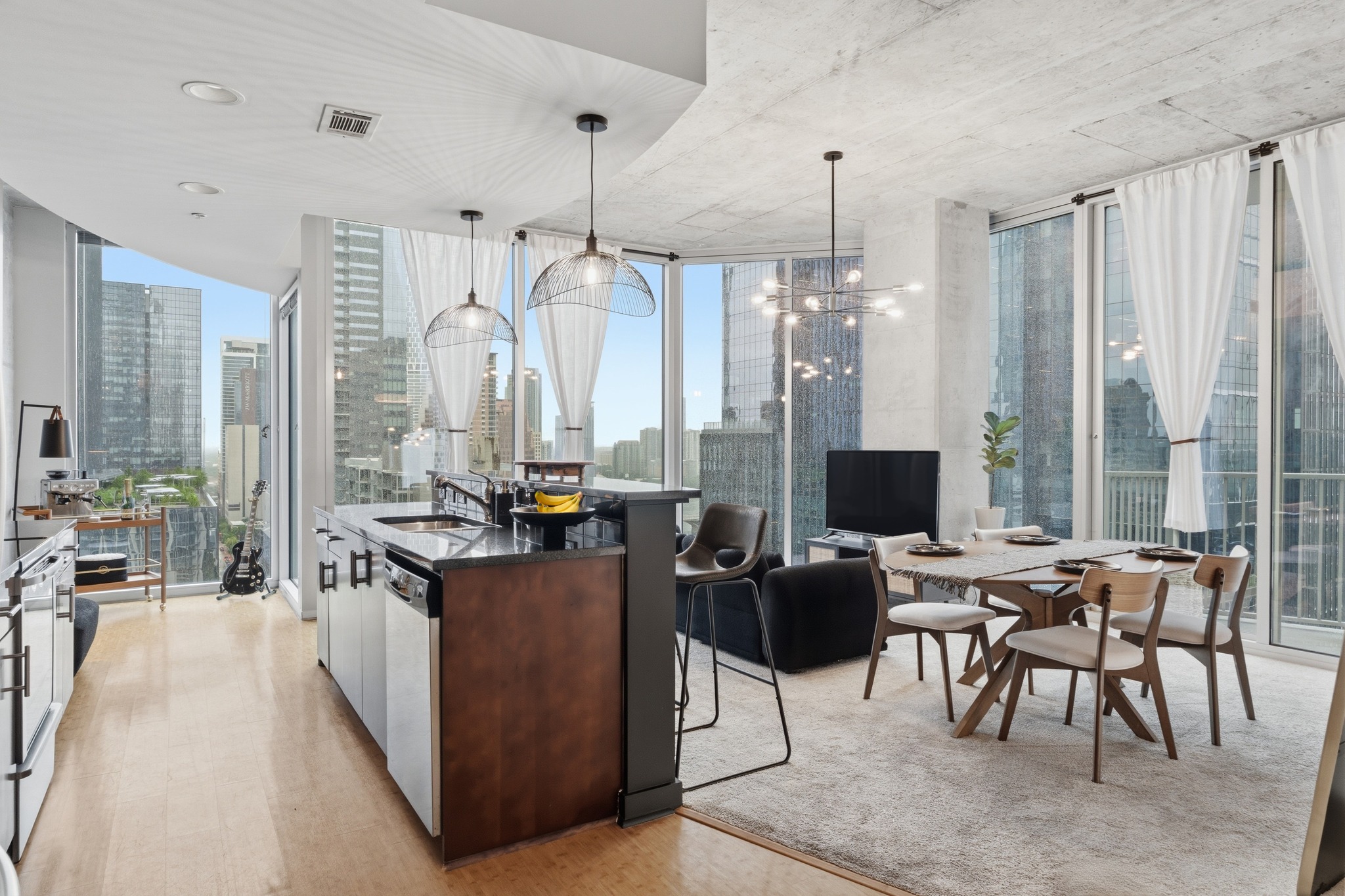 360 Nueces St 2101 — photo