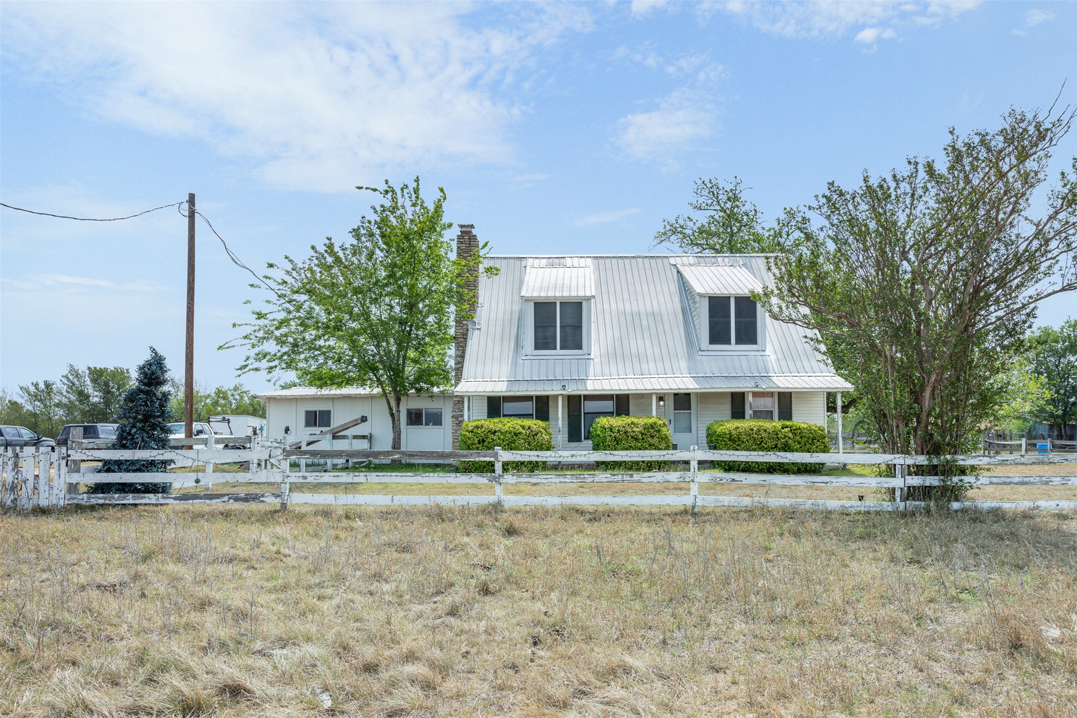 763 Upper Elgin River Rd — photo