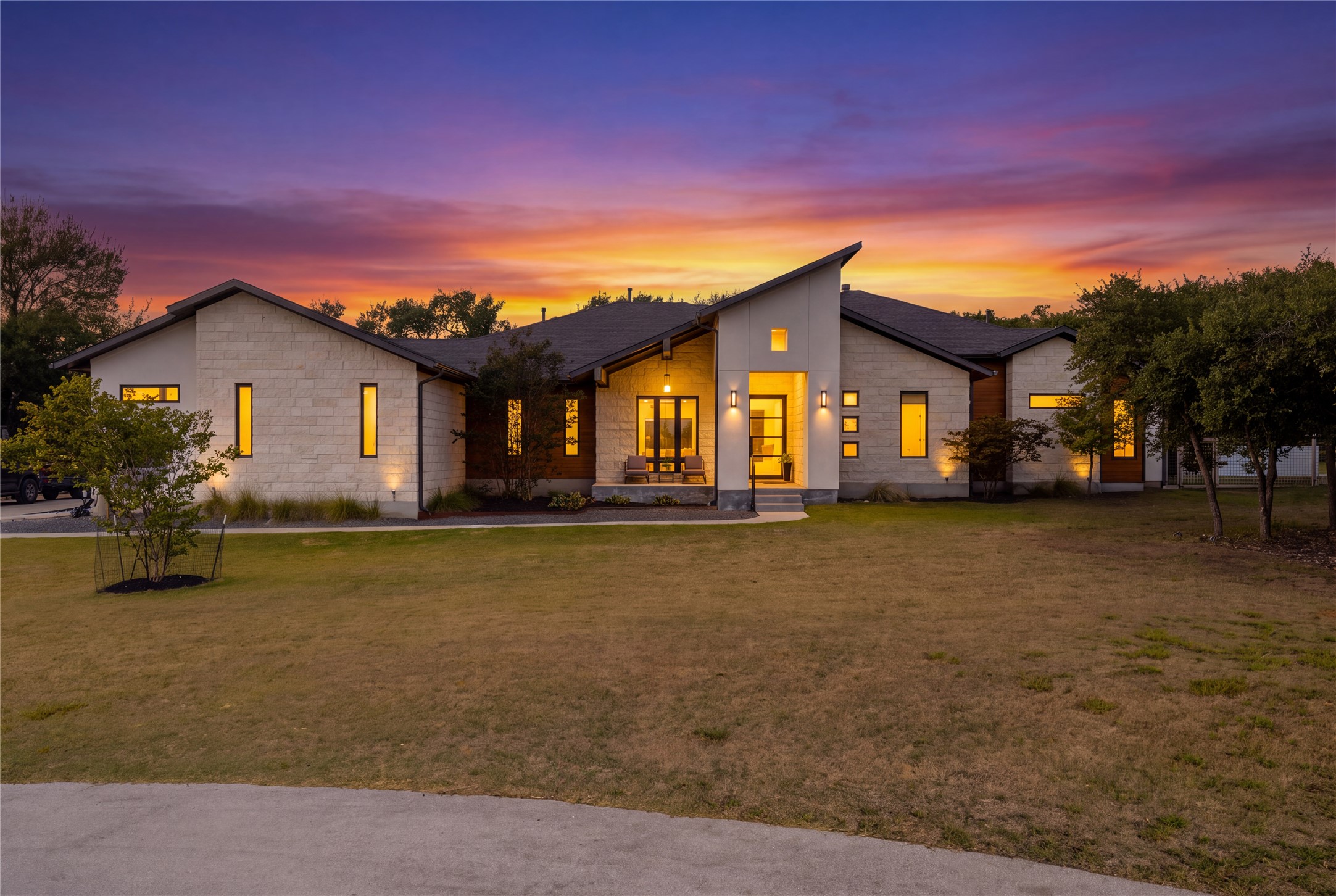 200 Quarter Horse Ln — photo