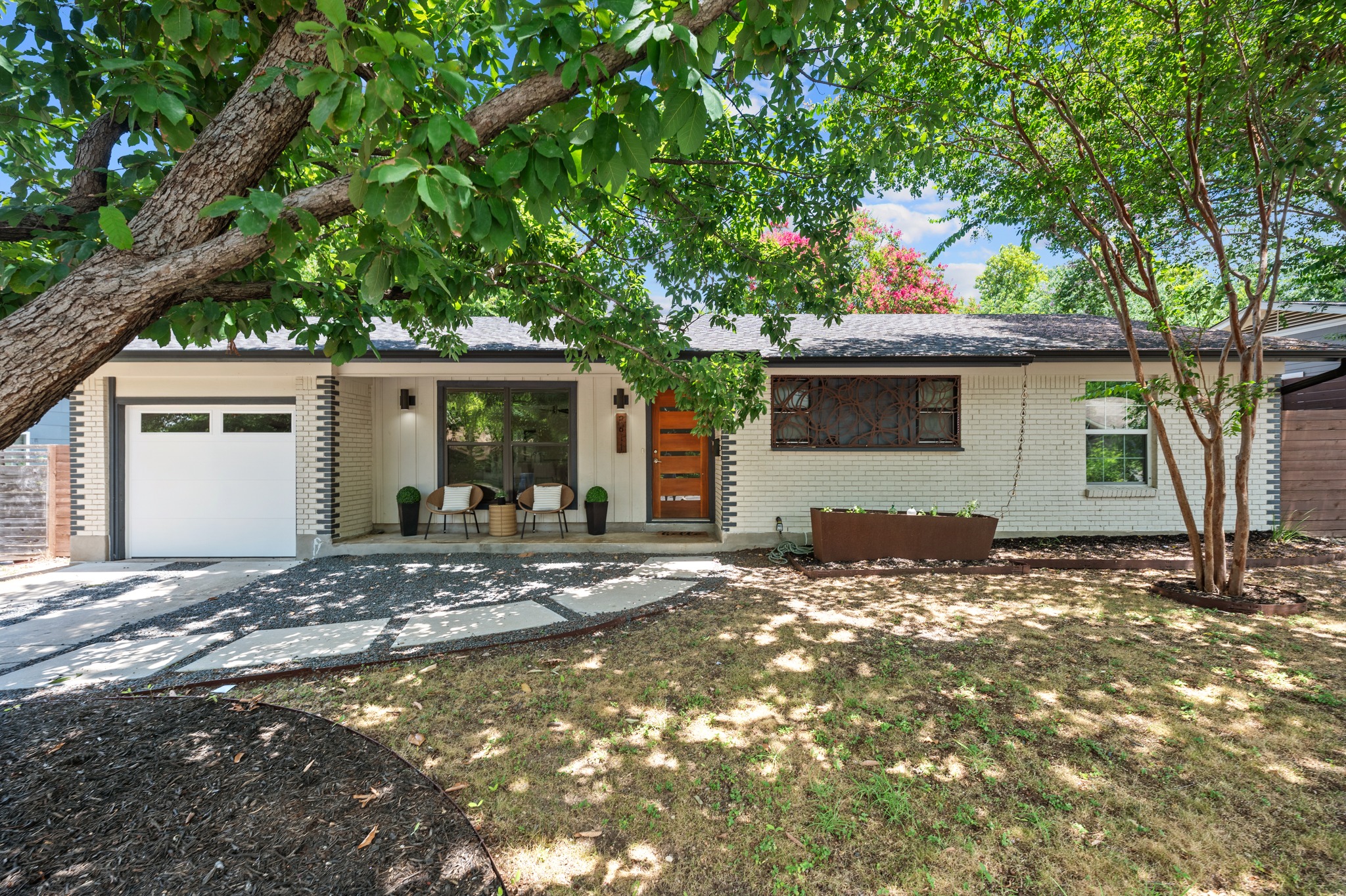 2611 East Side Drive, Austin, TX 78704 — photo 3