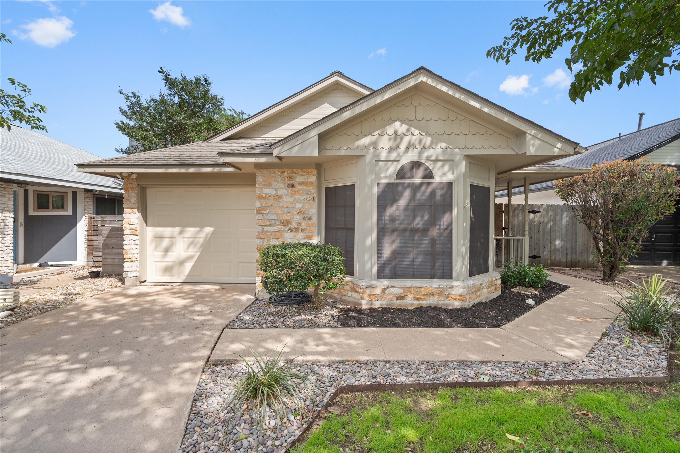 16811 Village Oak Loop — photo