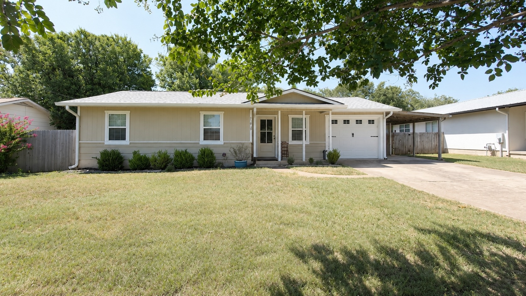 502 E Ash Dr — photo