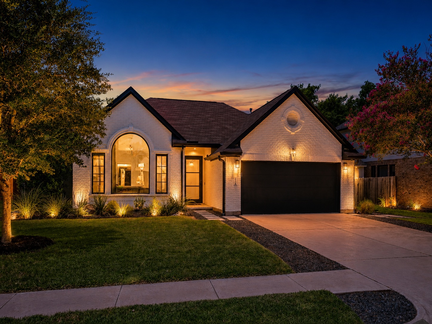 7704 Kiva Dr — photo