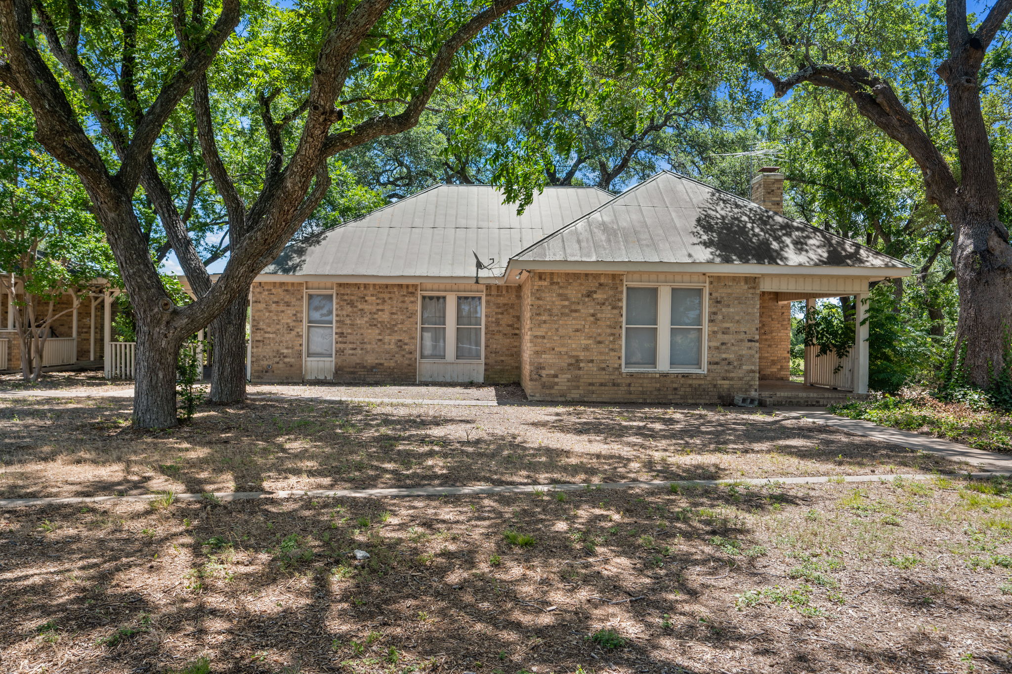1300 W Tx-29 — photo
