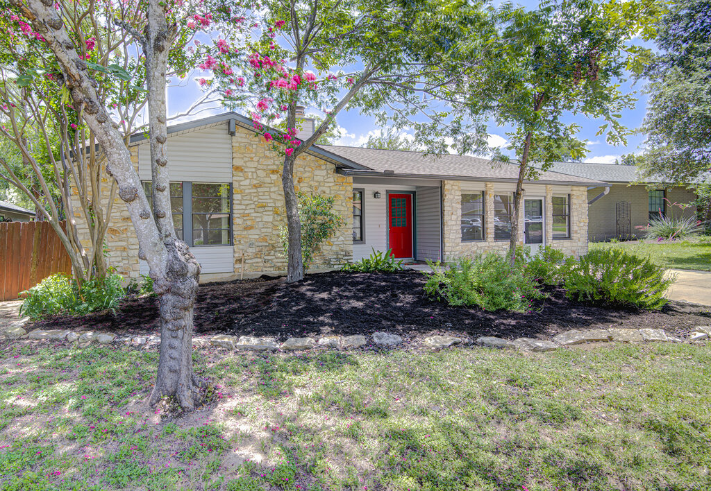 1603 Holstein Dr — photo