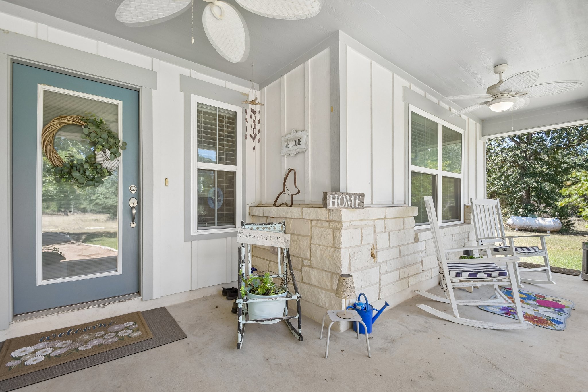 596 Pleasant Grove Loop, Elgin, TX 78621 — photo 3