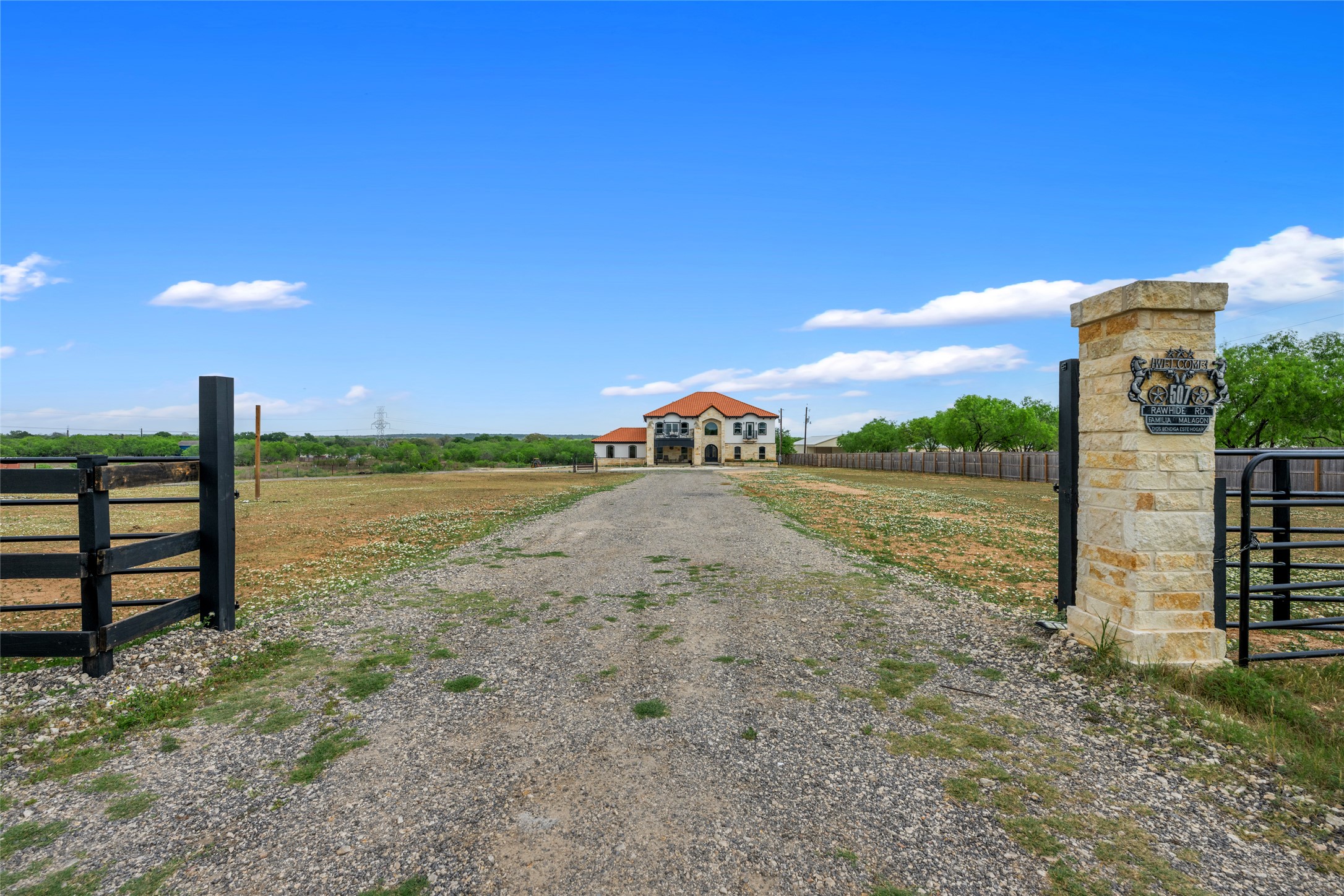 507 Rawhide Road, Seguin, TX 78155 — photo 3