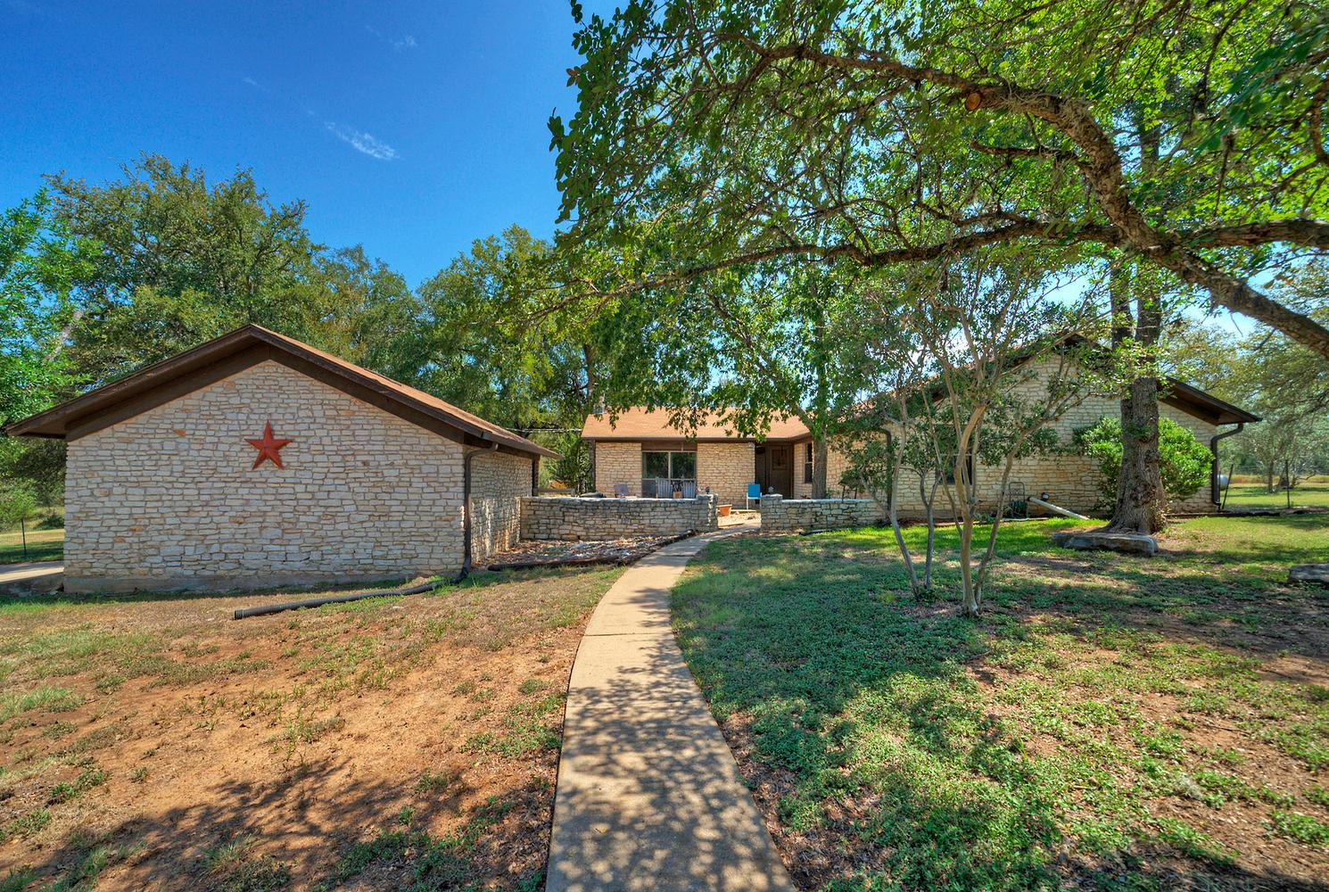 2300 Robin Road, Manchaca, TX 78652 — photo 3