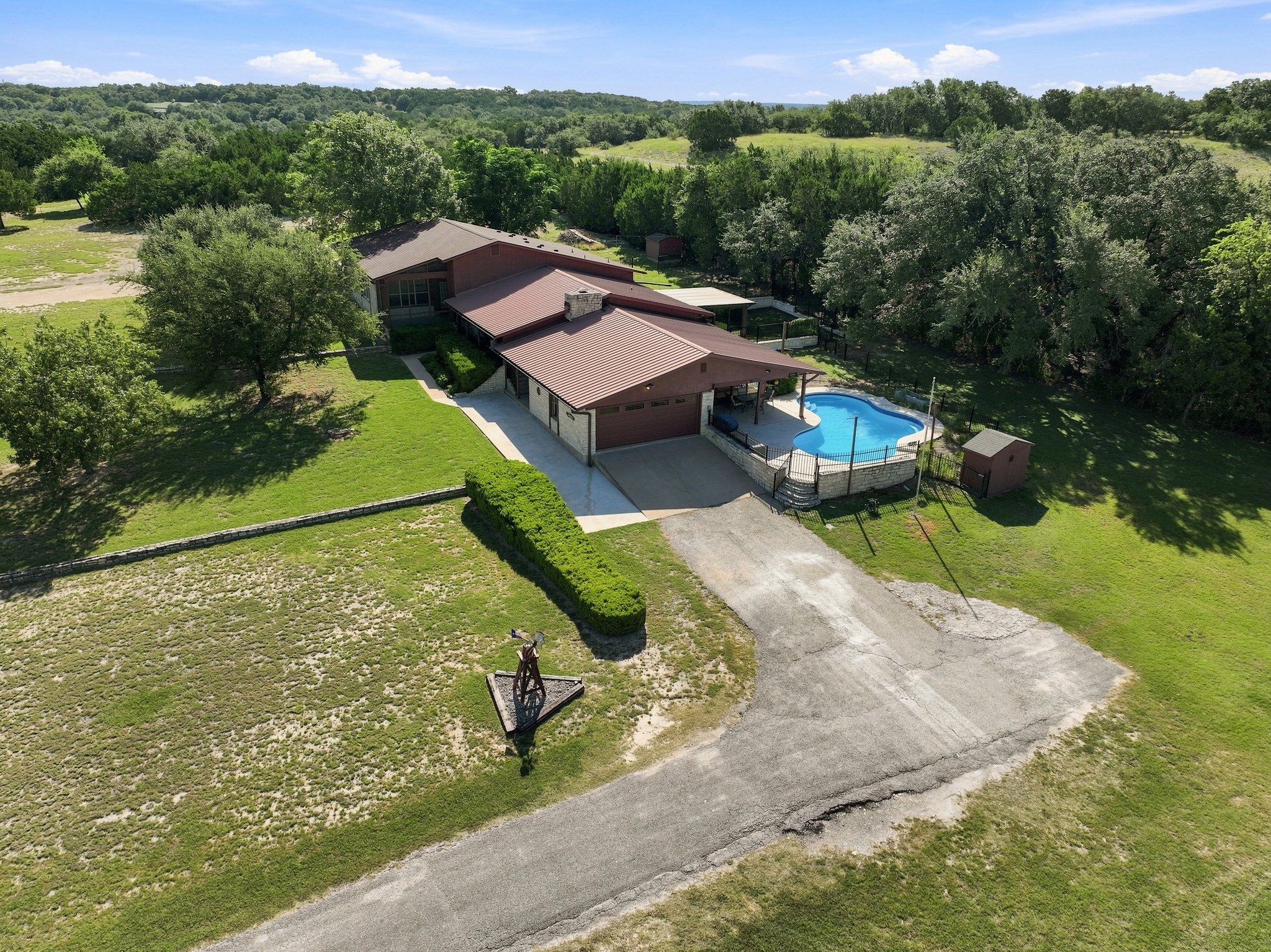606 Rolling Hills Rd — photo
