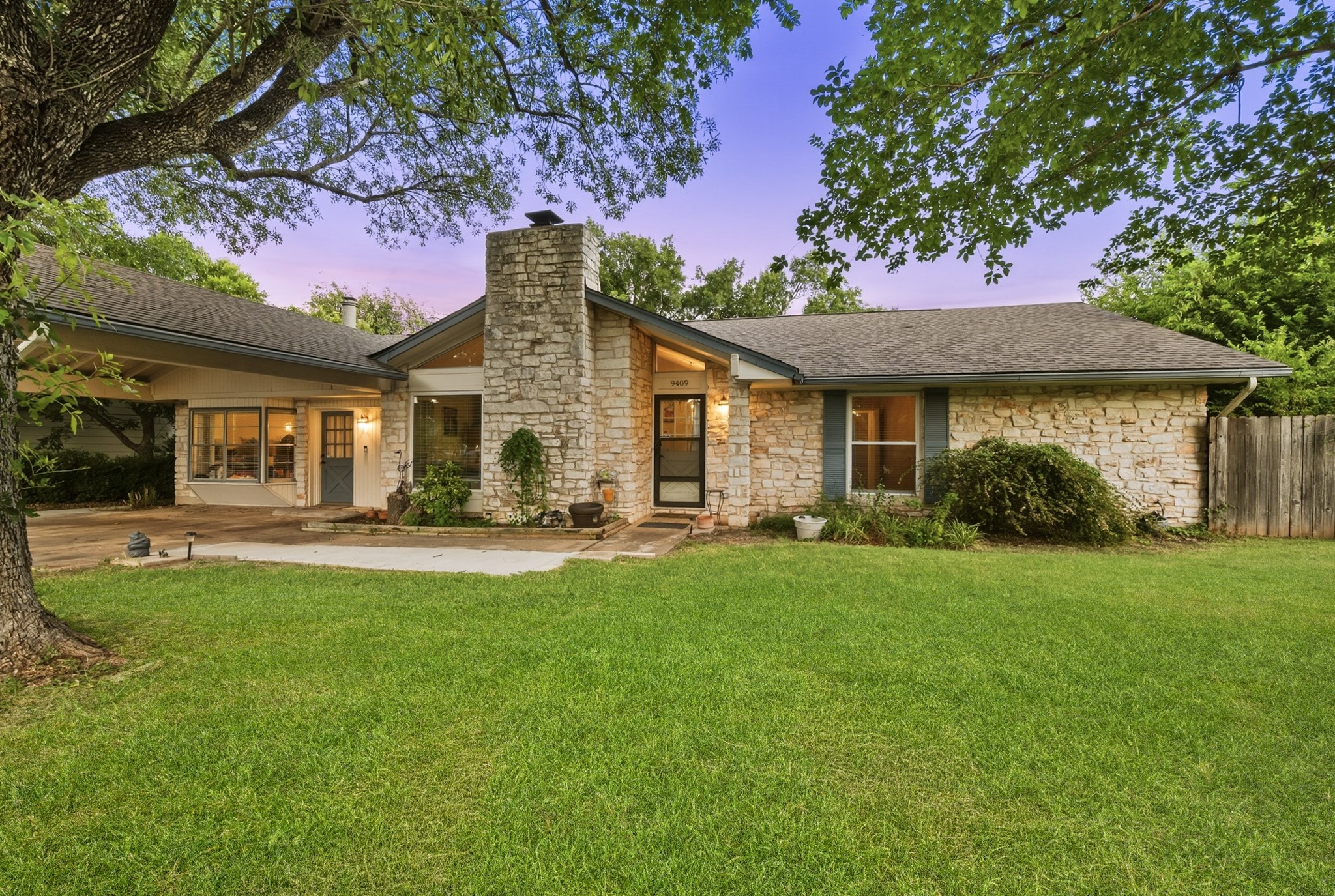 9409 Braeburn Gln — photo