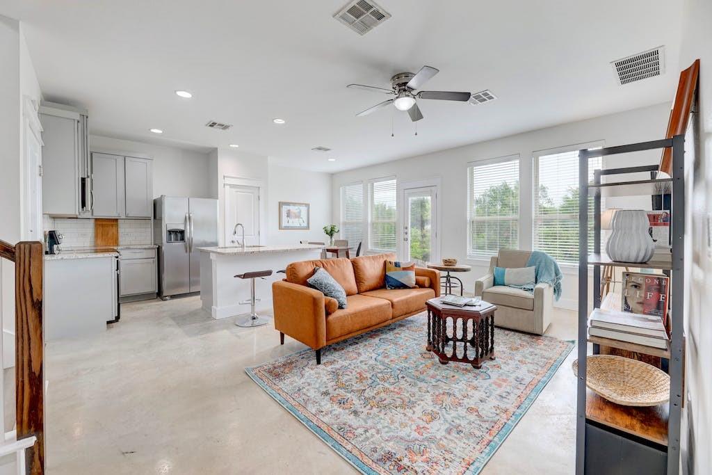 13501 Metric Blvd 3 — photo