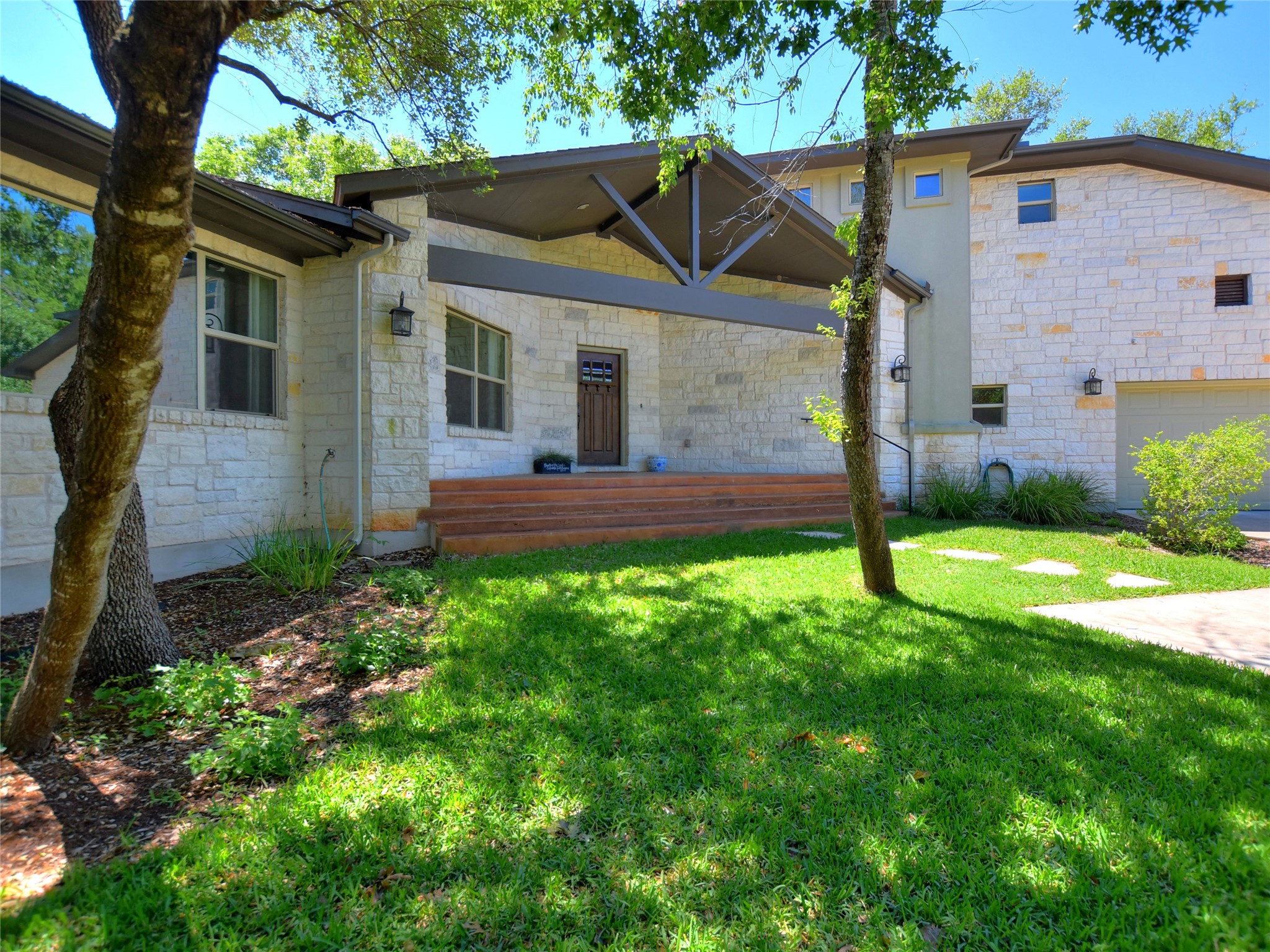 109 Crest View Dr — photo