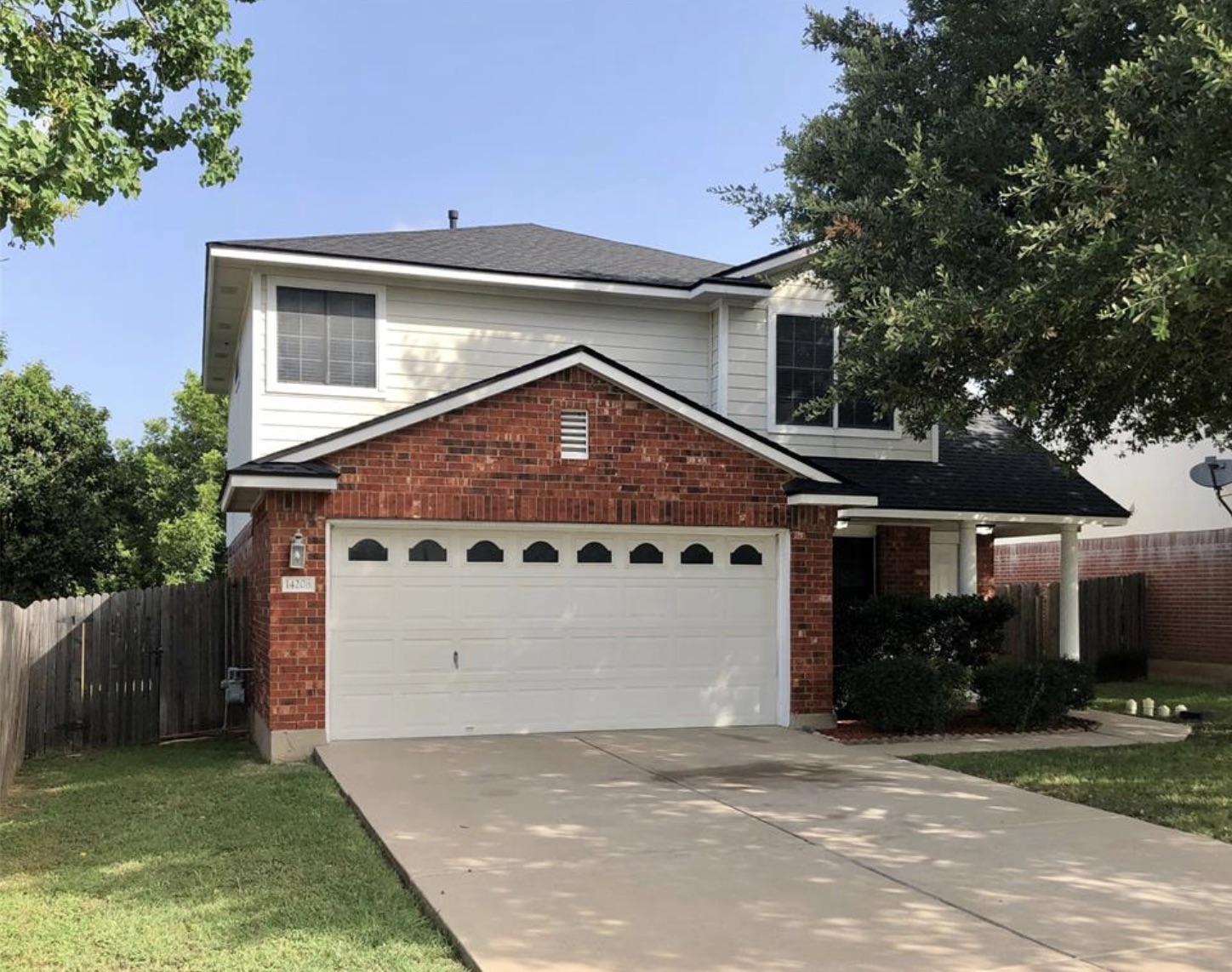 14208 Sumatra Ln — photo