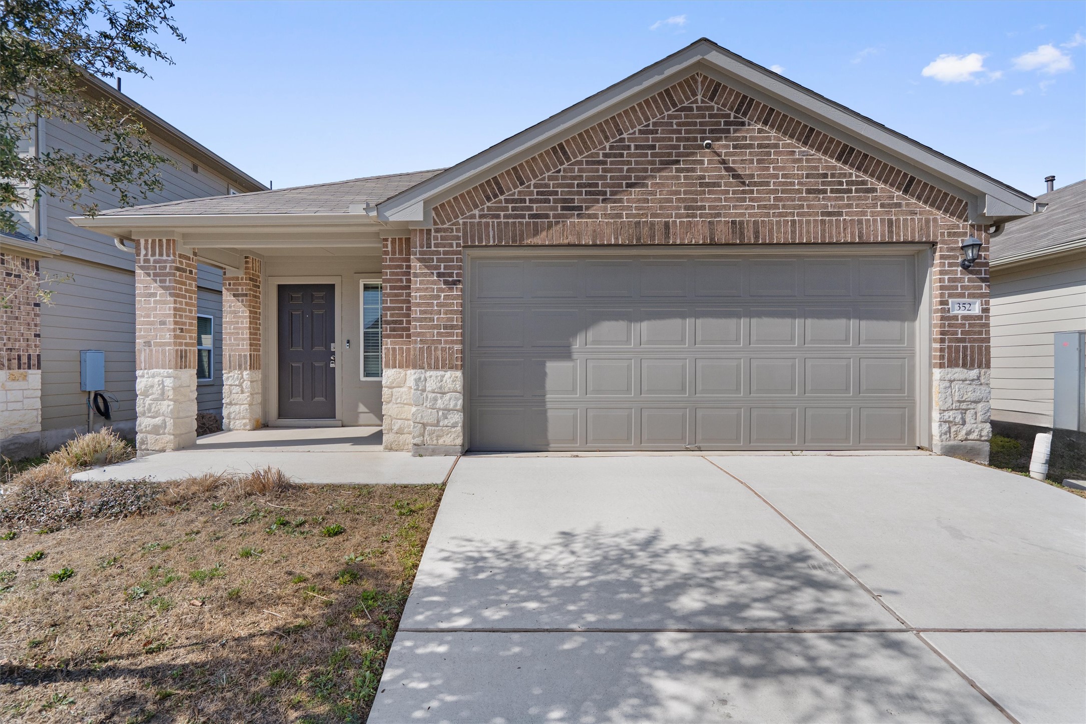 352 Sickle Loop — photo