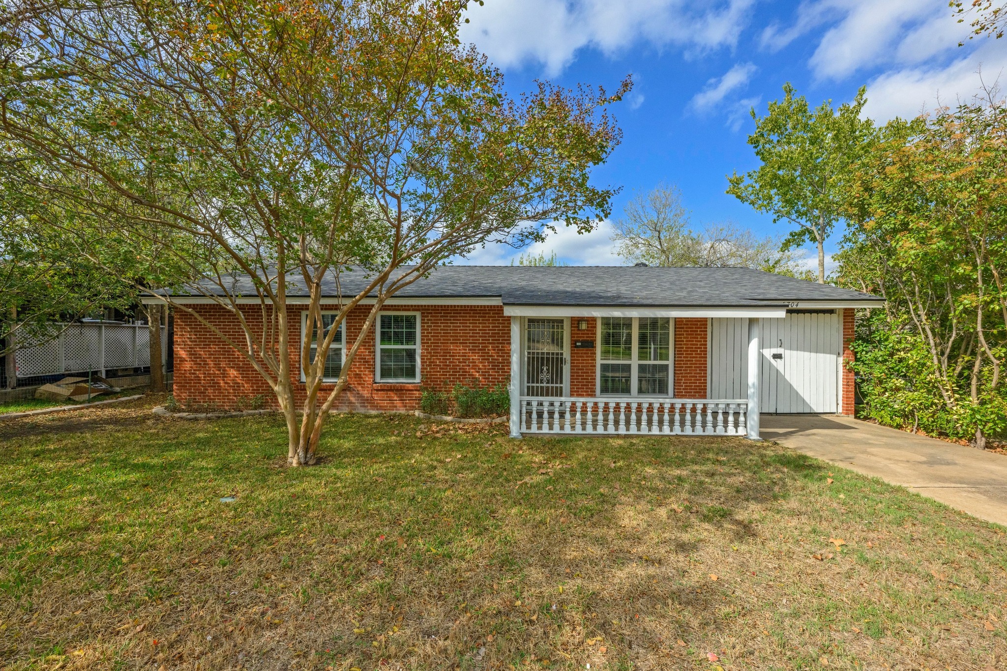 5704 Cedardale Dr — photo