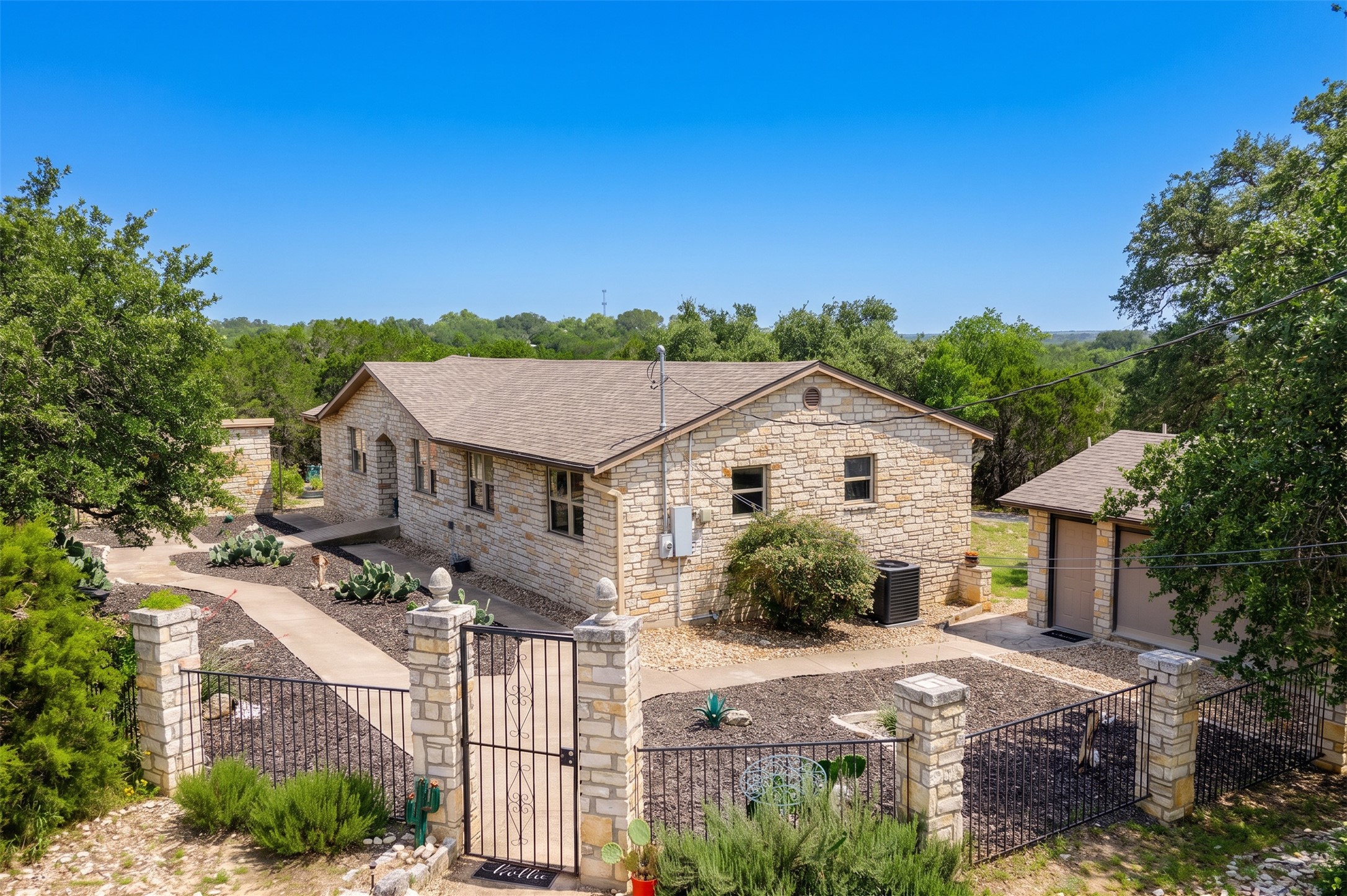 30 Pecan 2 — photo