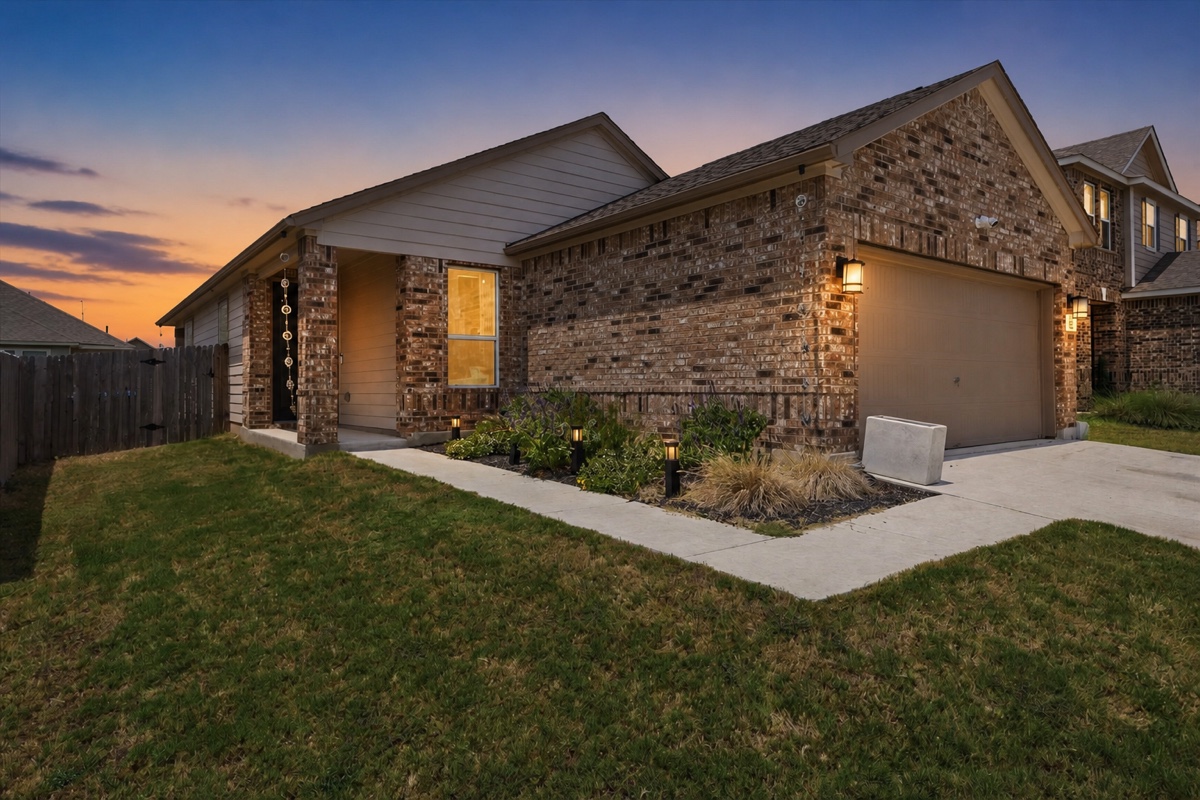 223 Pitkin Dr — photo
