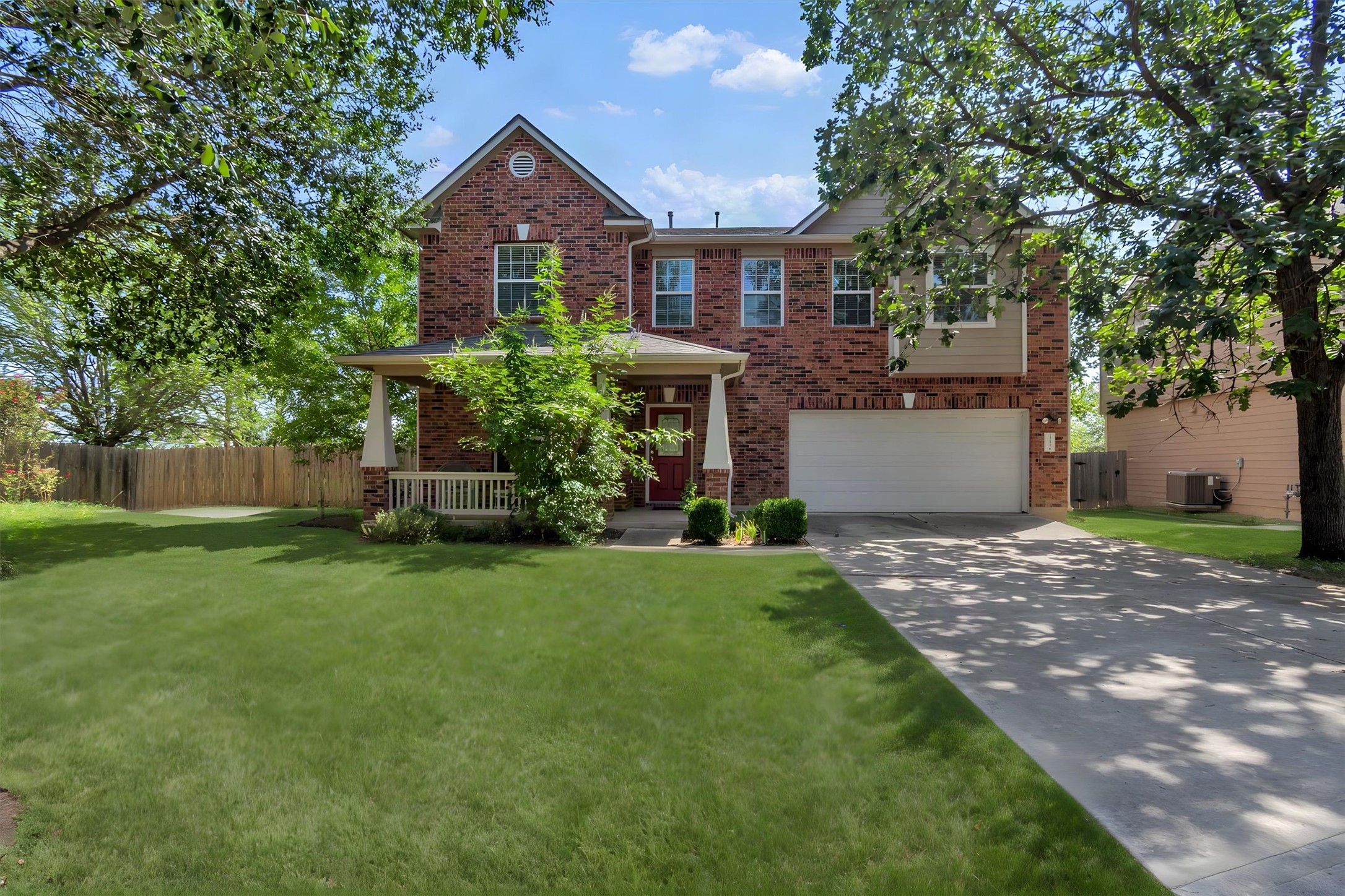 1353 Beechwood Dr — photo