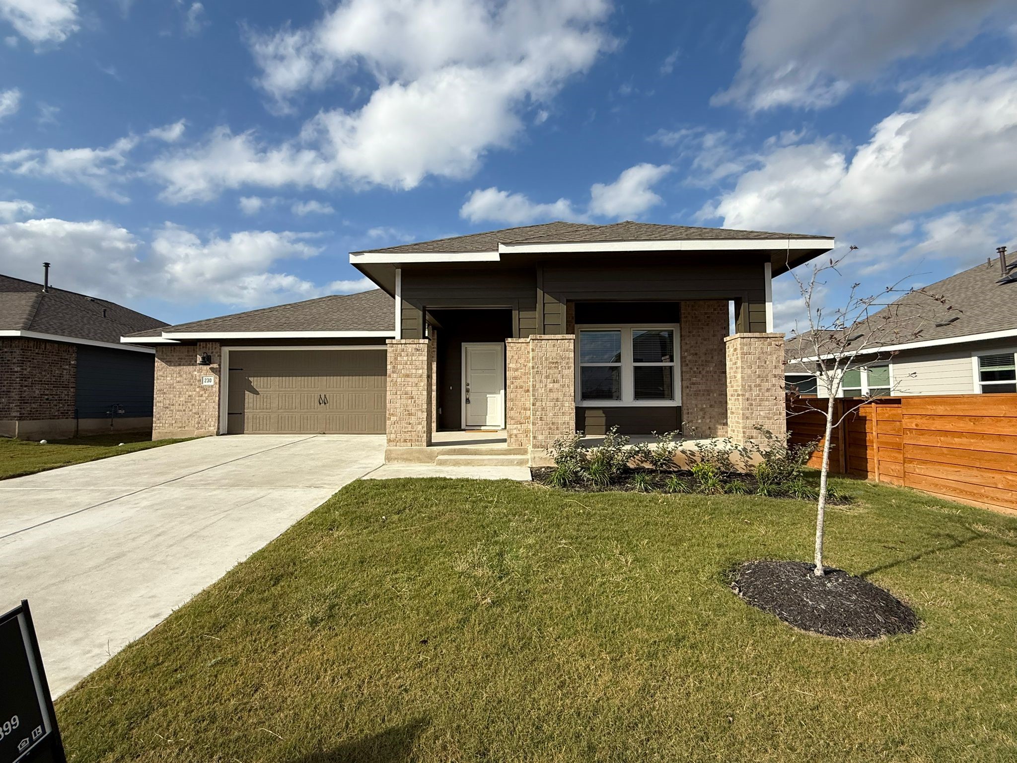 290 Gresham, Kyle, TX 78640 — photo 2