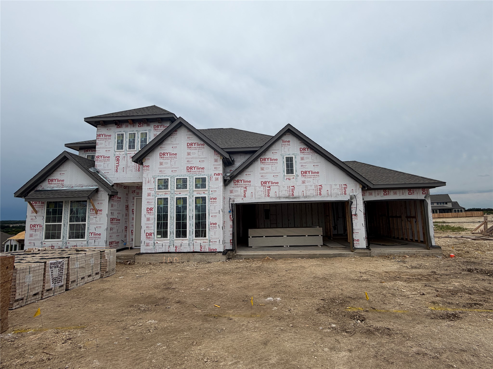 100 Uphill Dr — photo