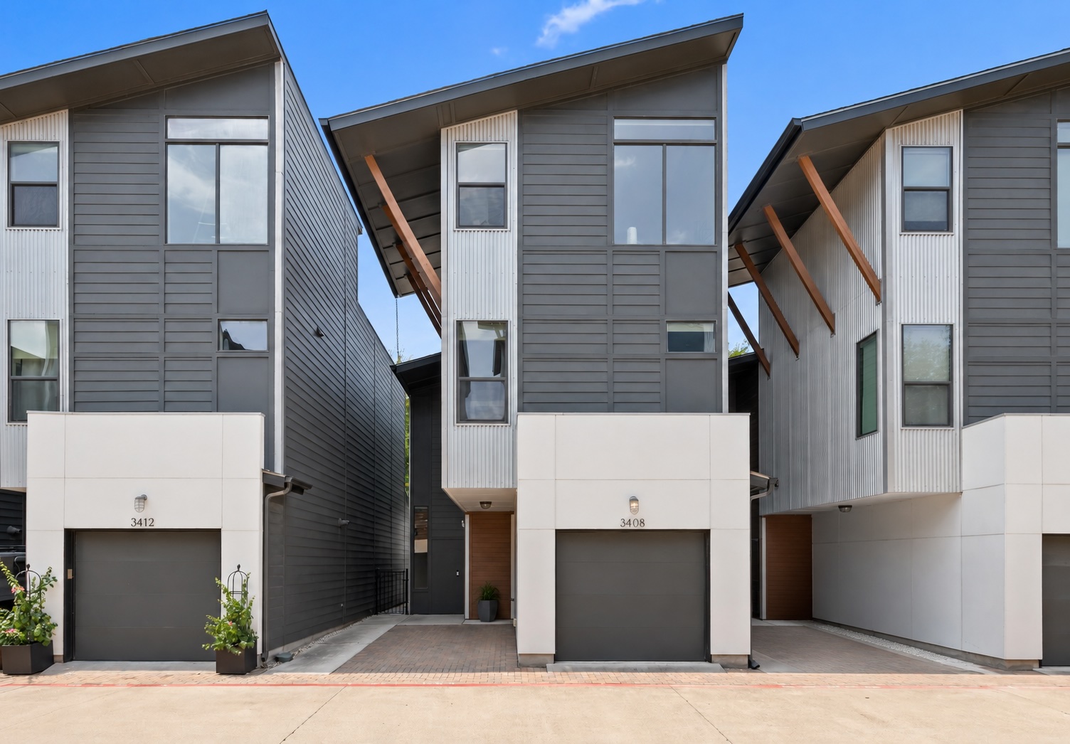 3408 Charlotte Rose Dr — photo