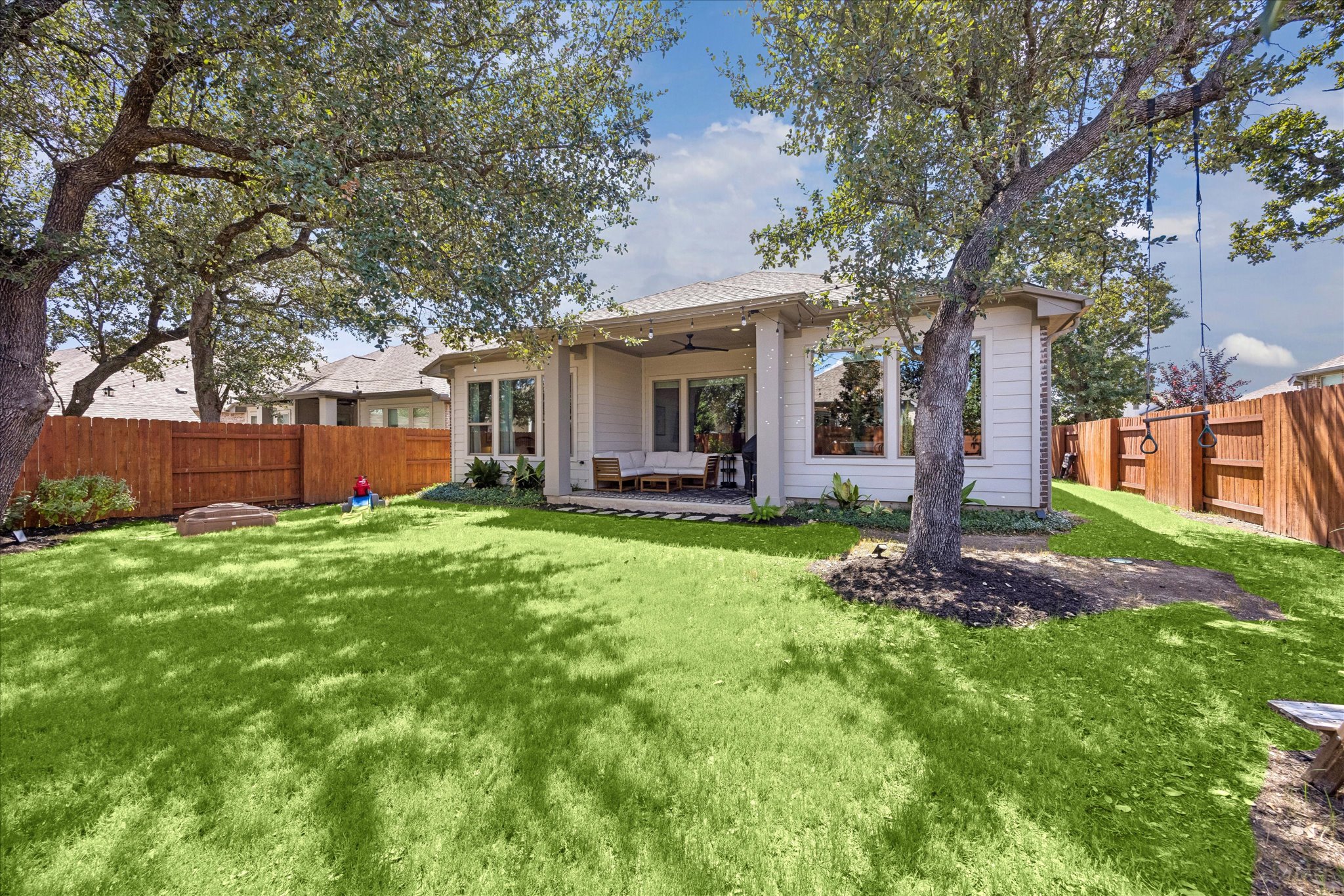 832 Whitetail Dr — photo