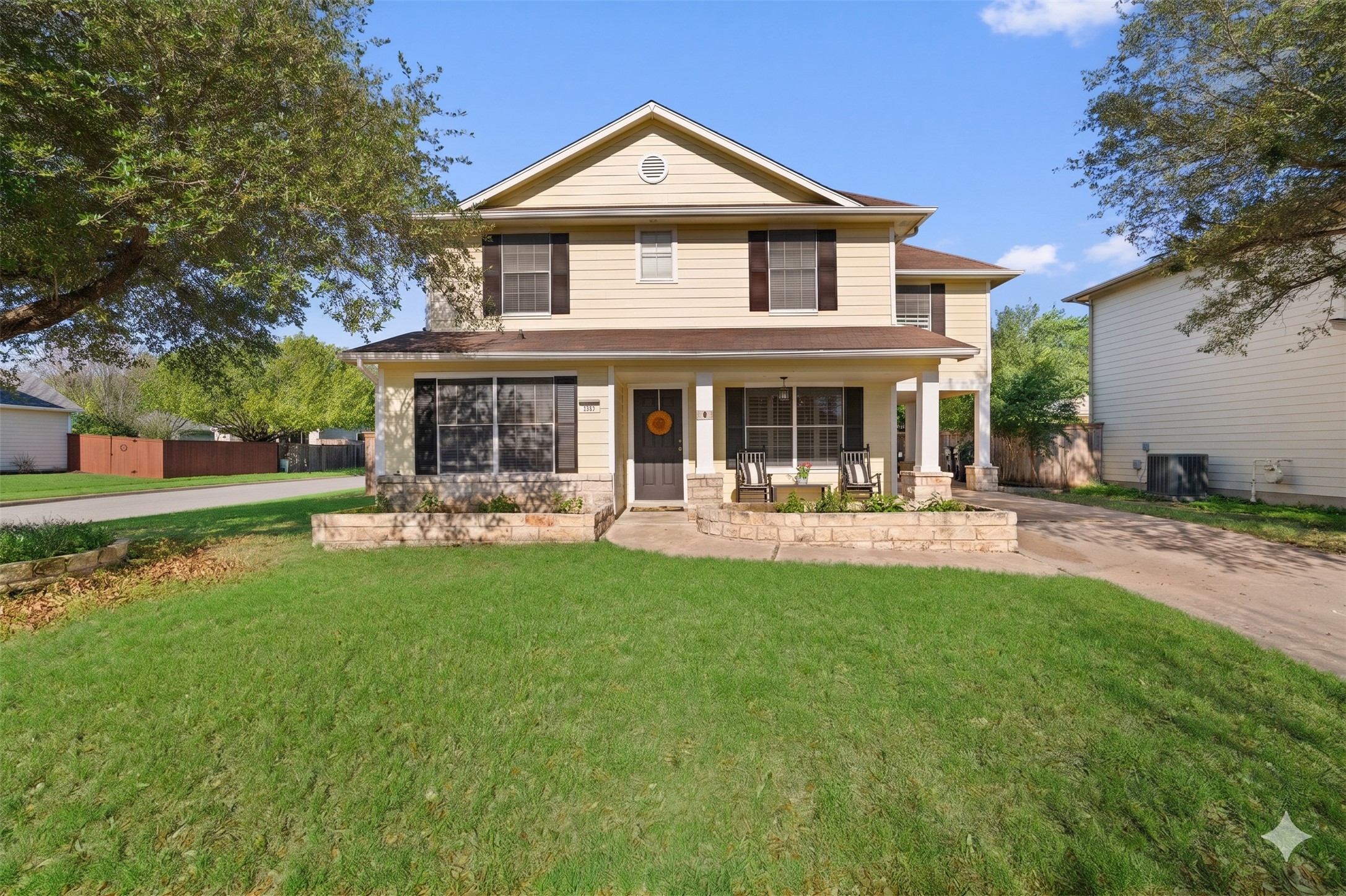 372 Tobin Dr — photo