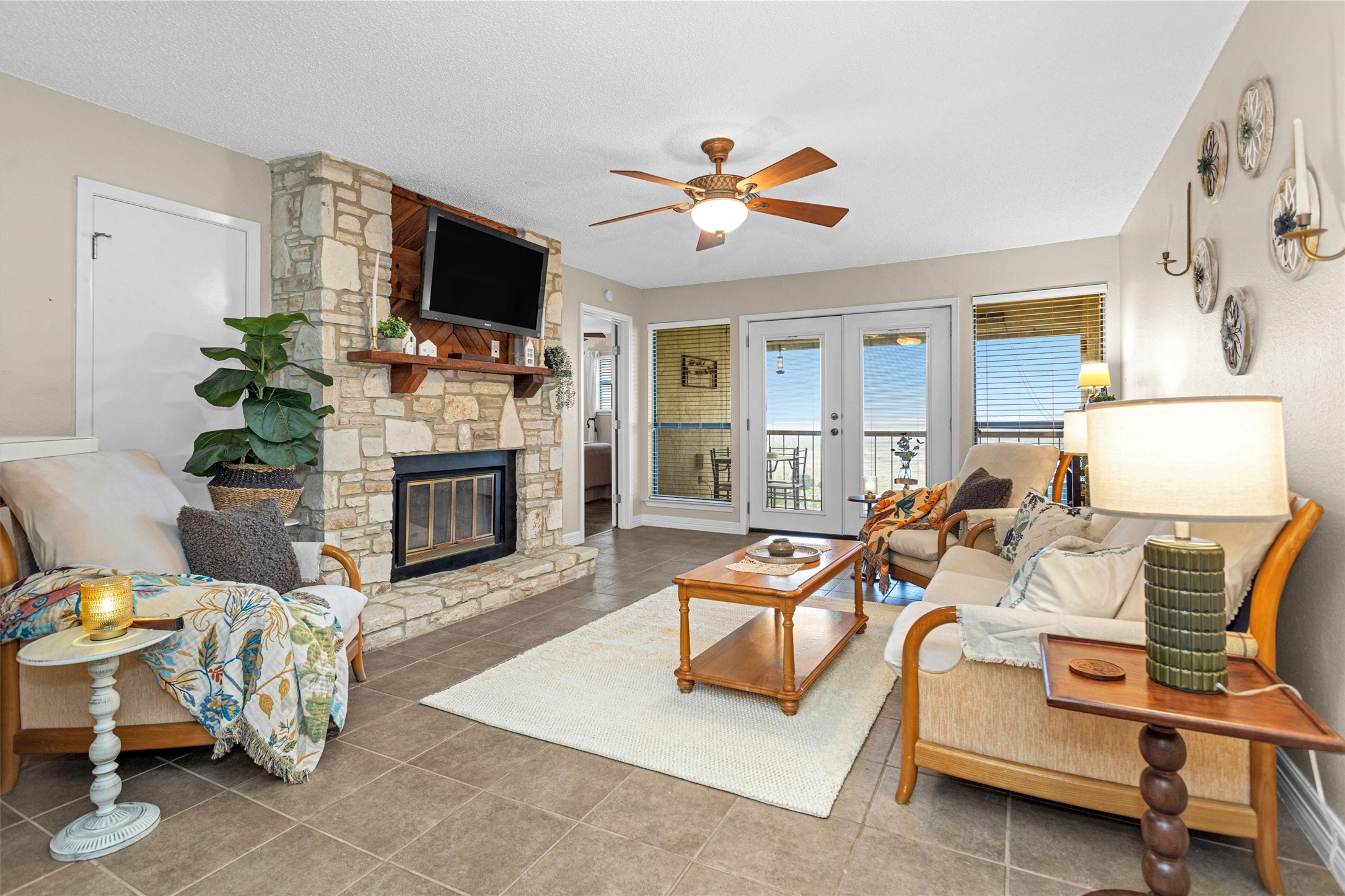 1226 Cougar Dr 15 — photo