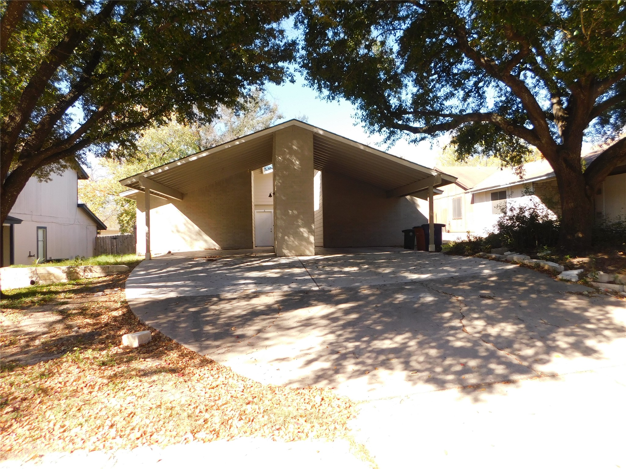 2408 Burleson Ct a — photo