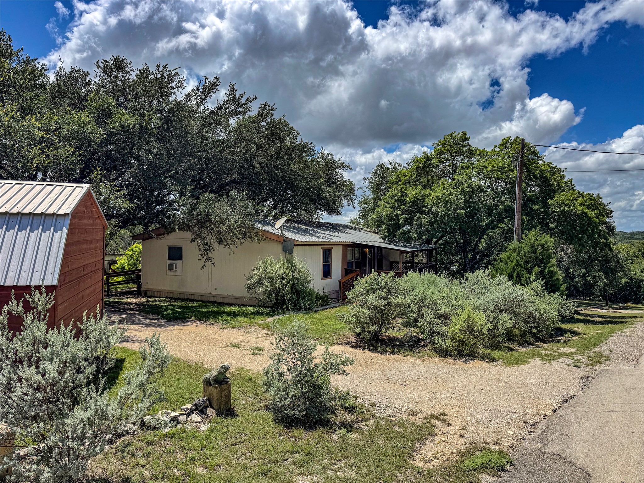 1092 Willow Dr — photo