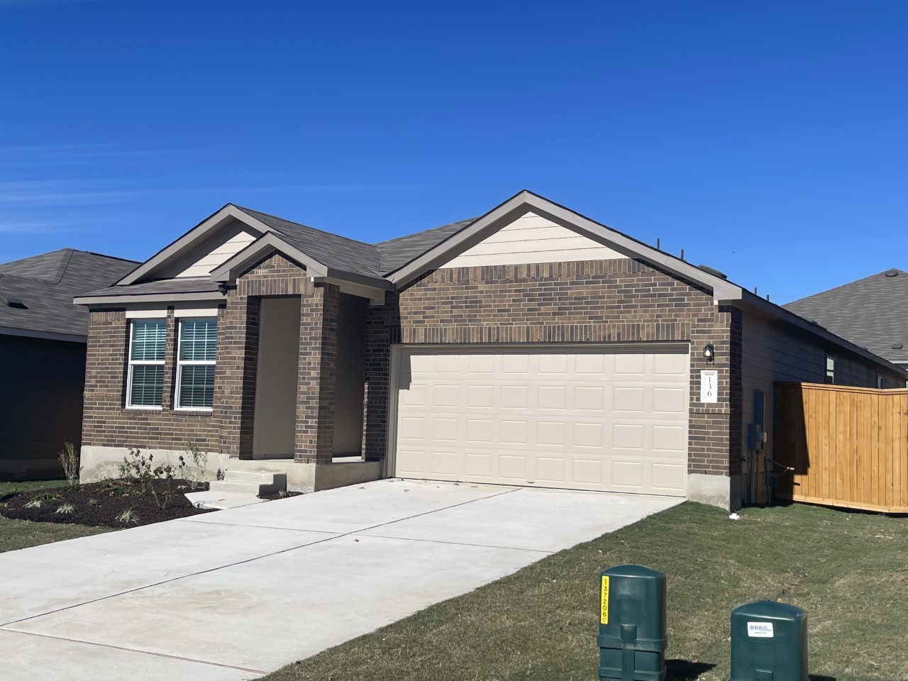 136 Perfect World Loop, Jarrell, TX 76537 — photo 2