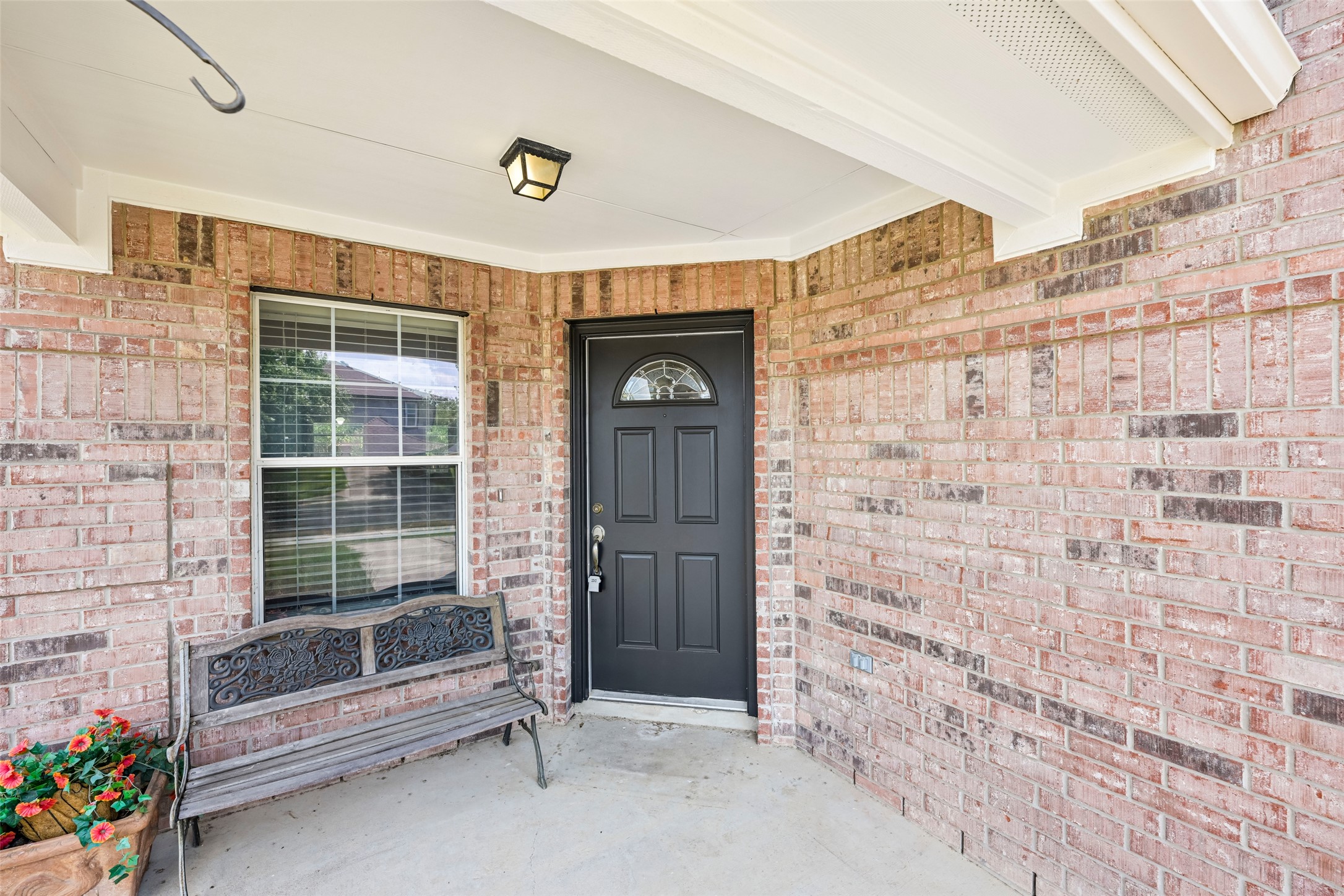 110 Newport Landing Pl — photo