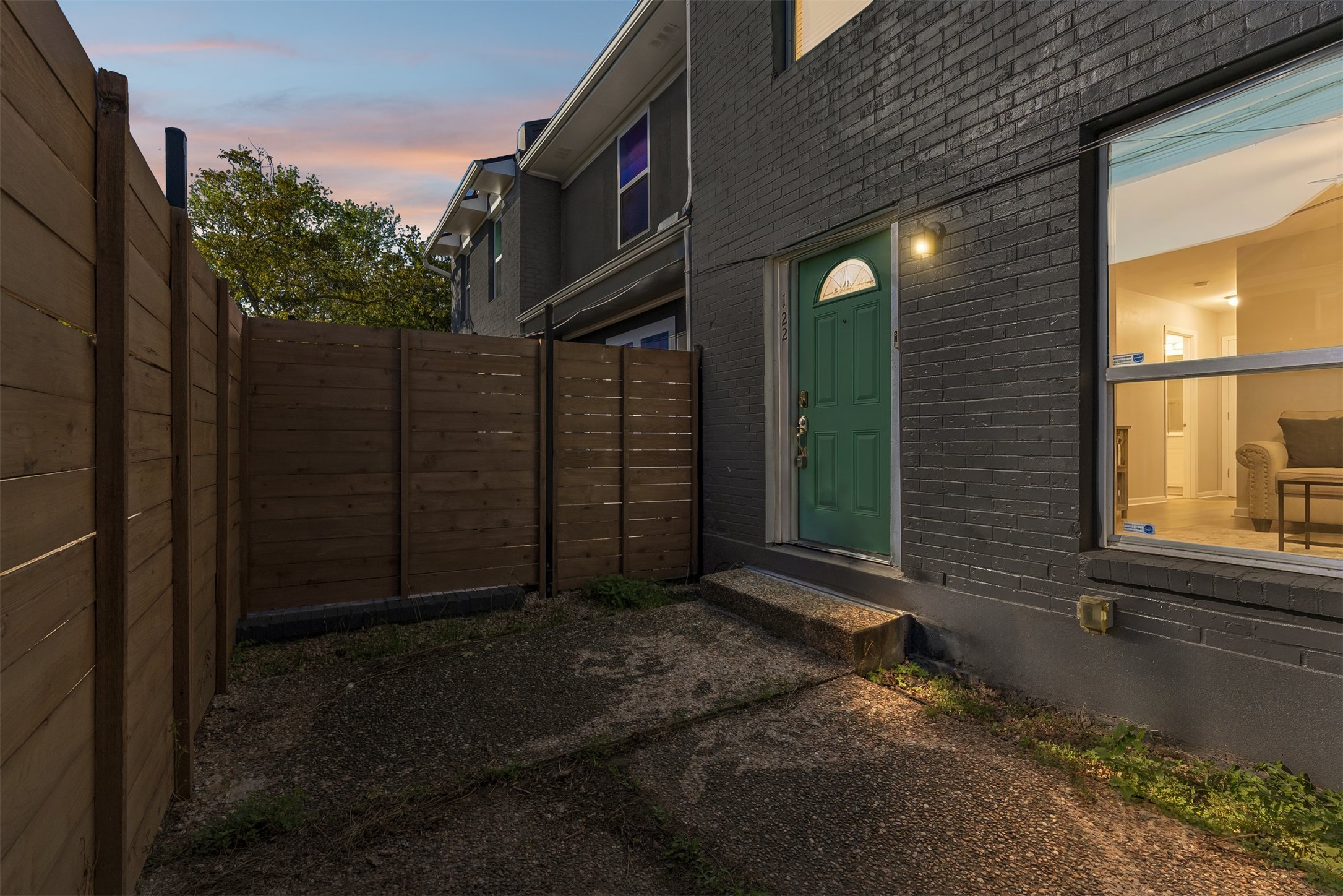 6211 Manor Rd Unit 122 — photo