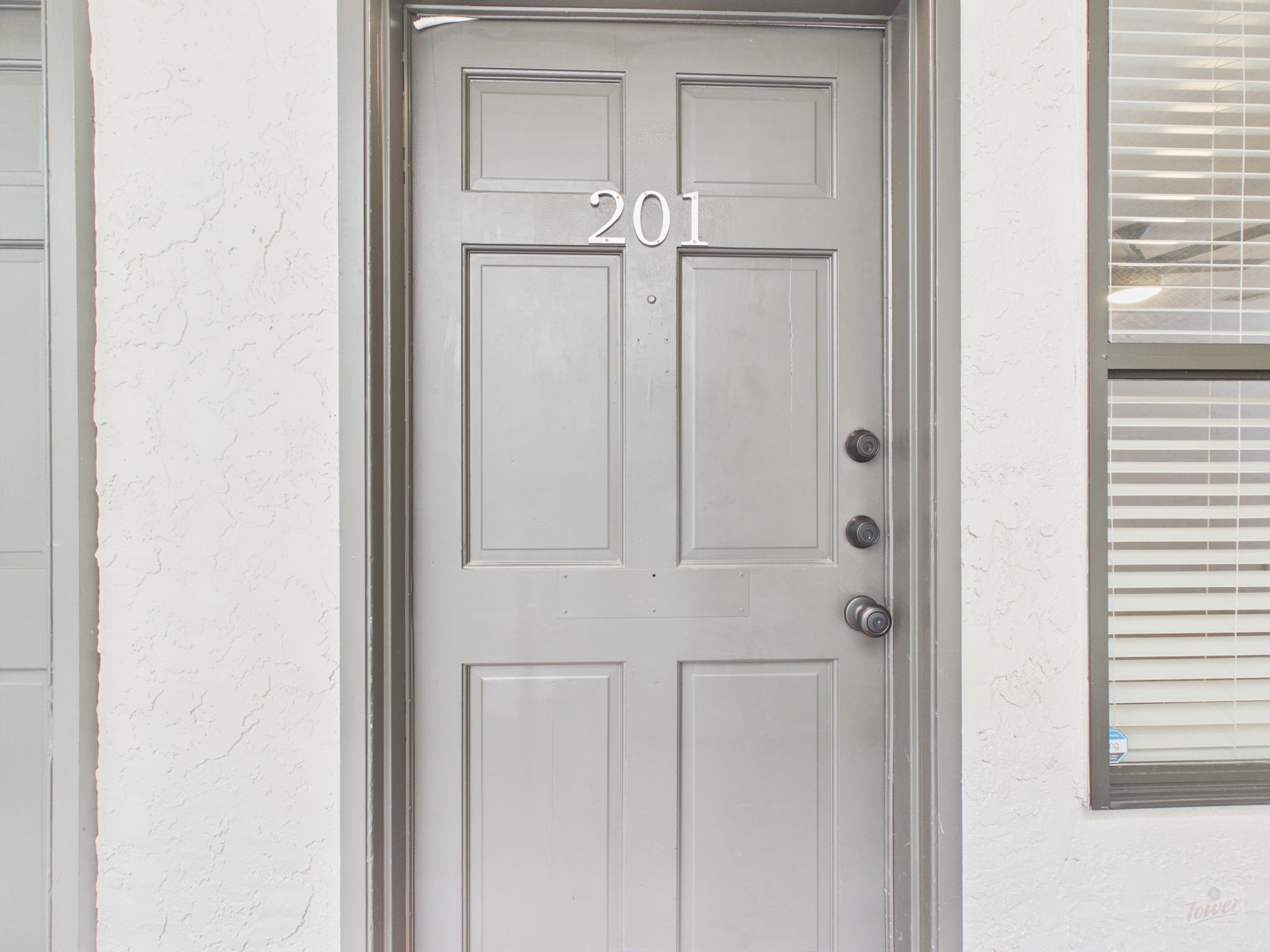 2409 Leon St 201 — photo