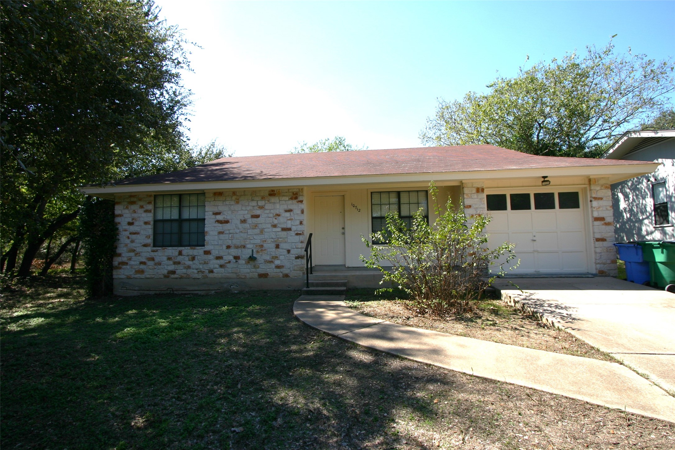 10712 Sunny Ln — photo