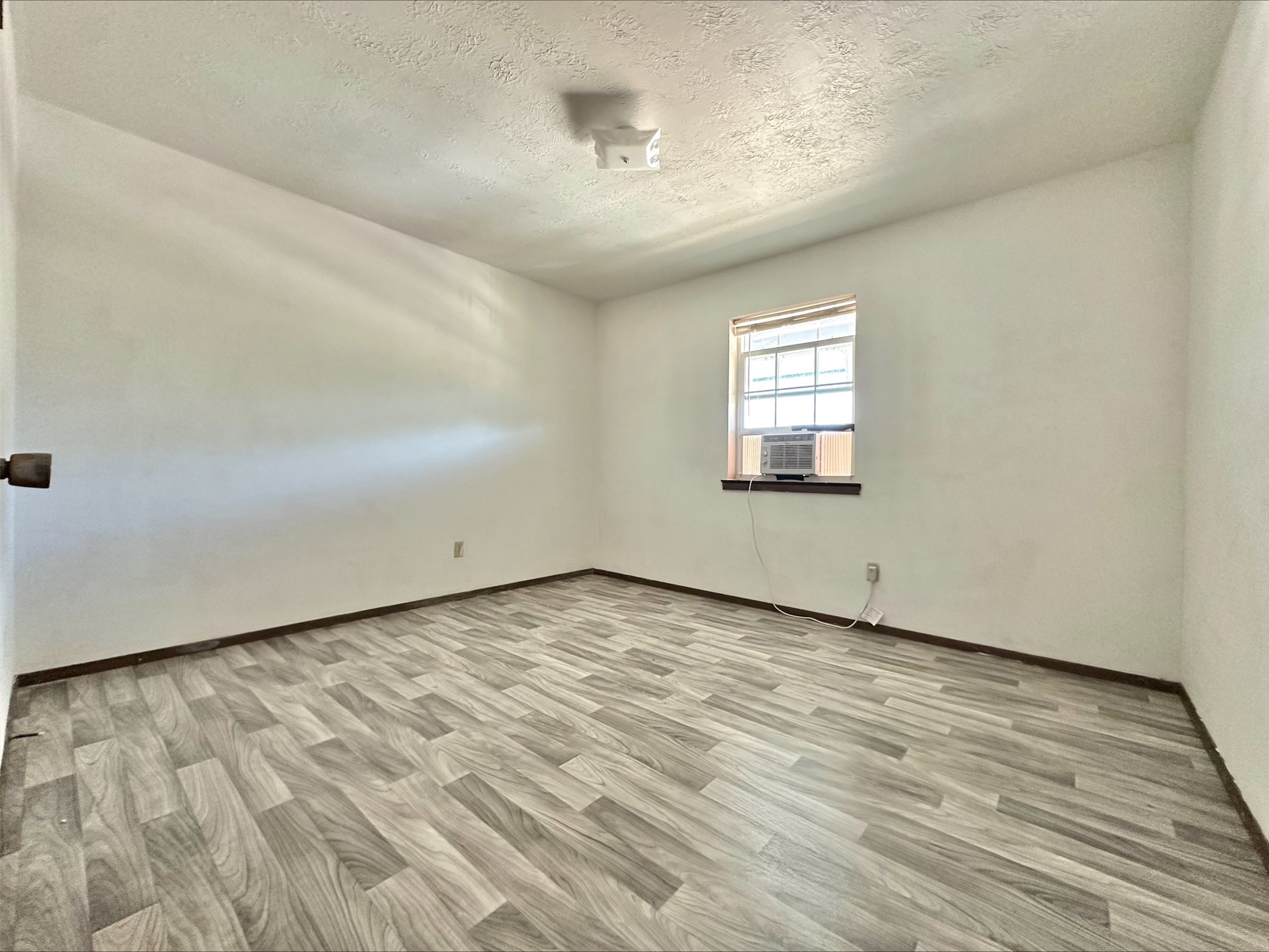 302 Calhoun Dr 2 — photo