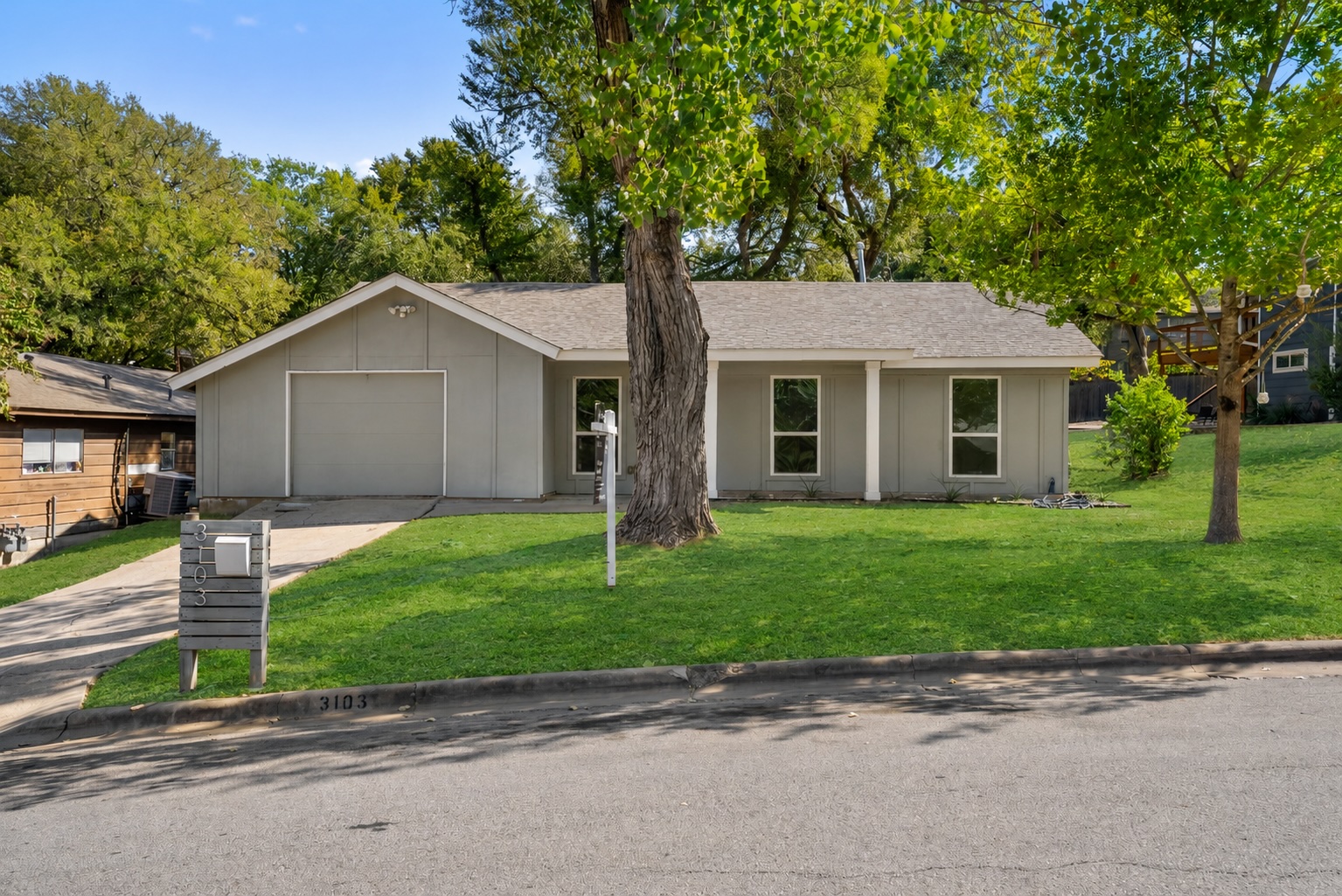 3103 Matador Dr — photo